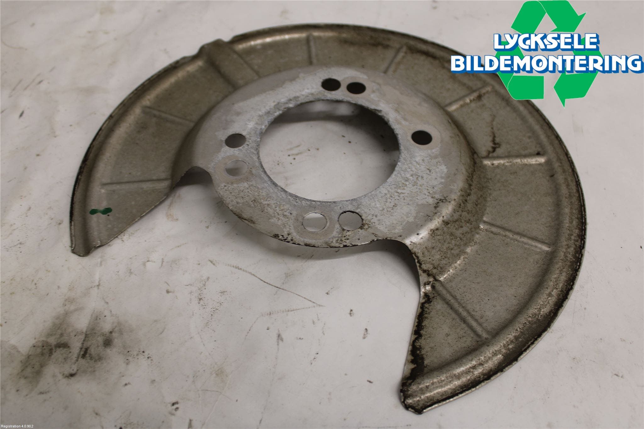 Ford KUGA/KUGA PHEZ/FHEV 20- Bromssköld Bak