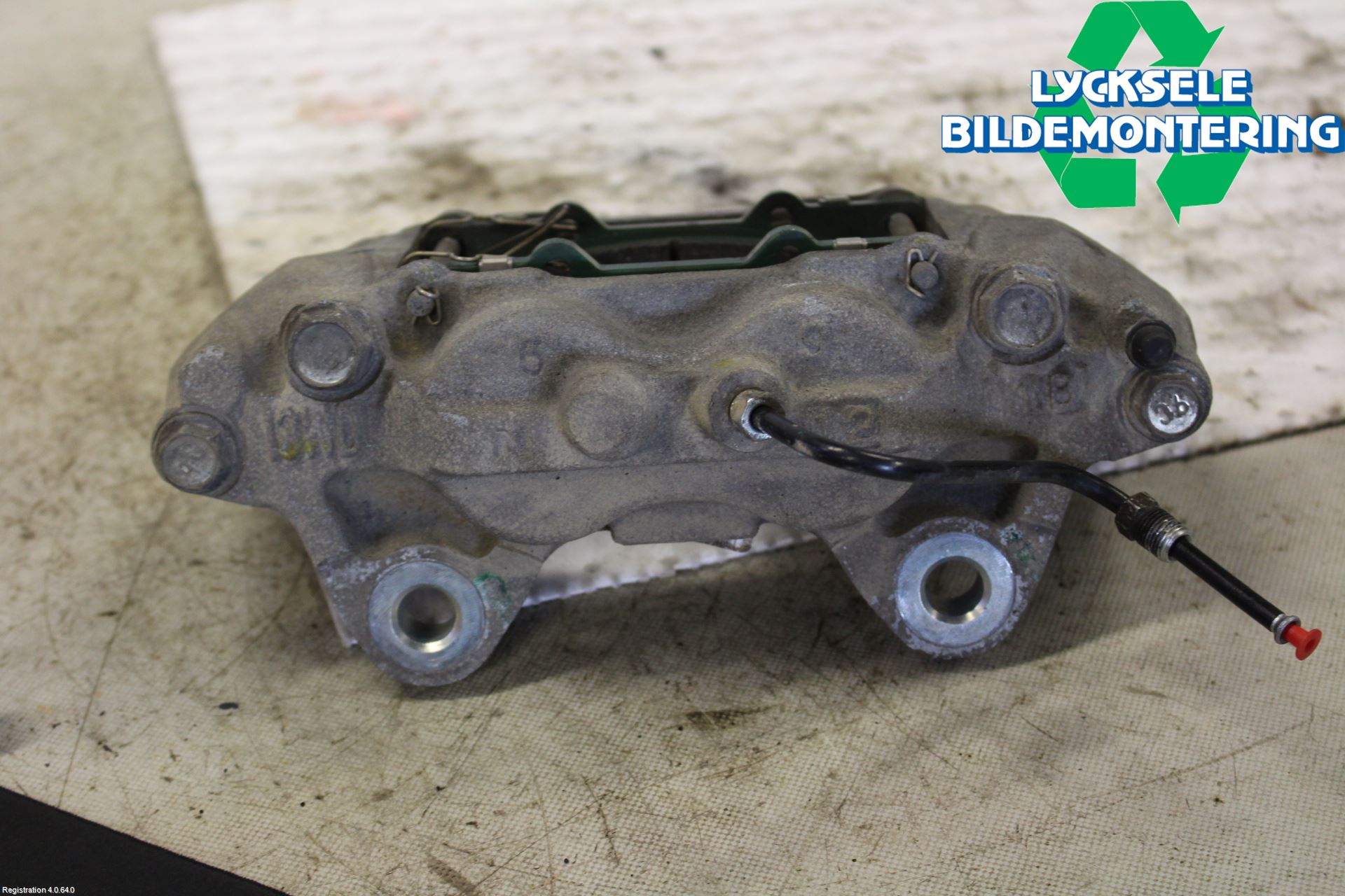 Toyota HILUX 16- Bromsok Fram Vänster