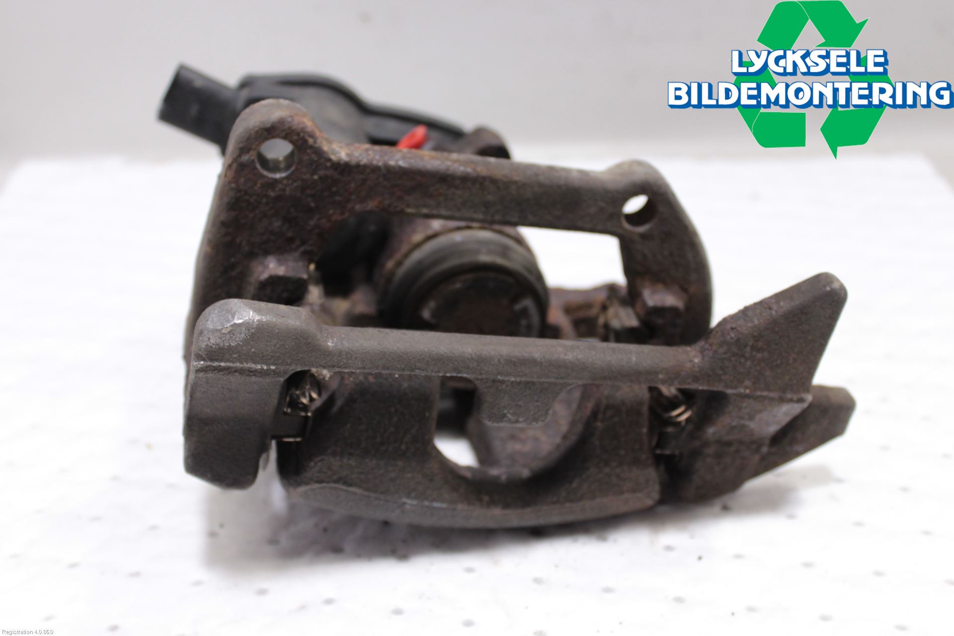 Audi A4 ALLROAD 09-16 Bromsok Bak Vänster