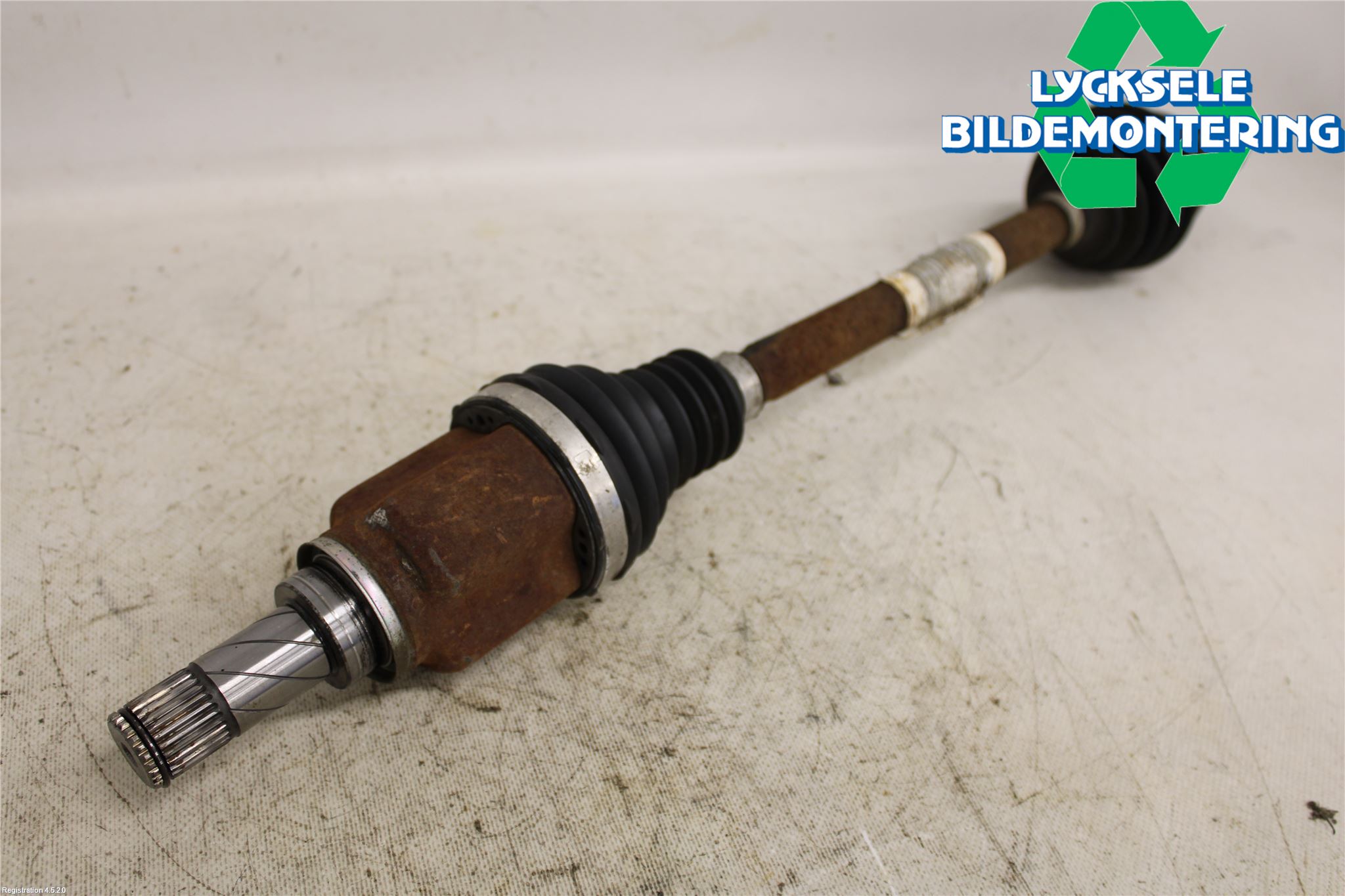 Renault CAPTUR 13-19 Drivaxel Fram Vänster