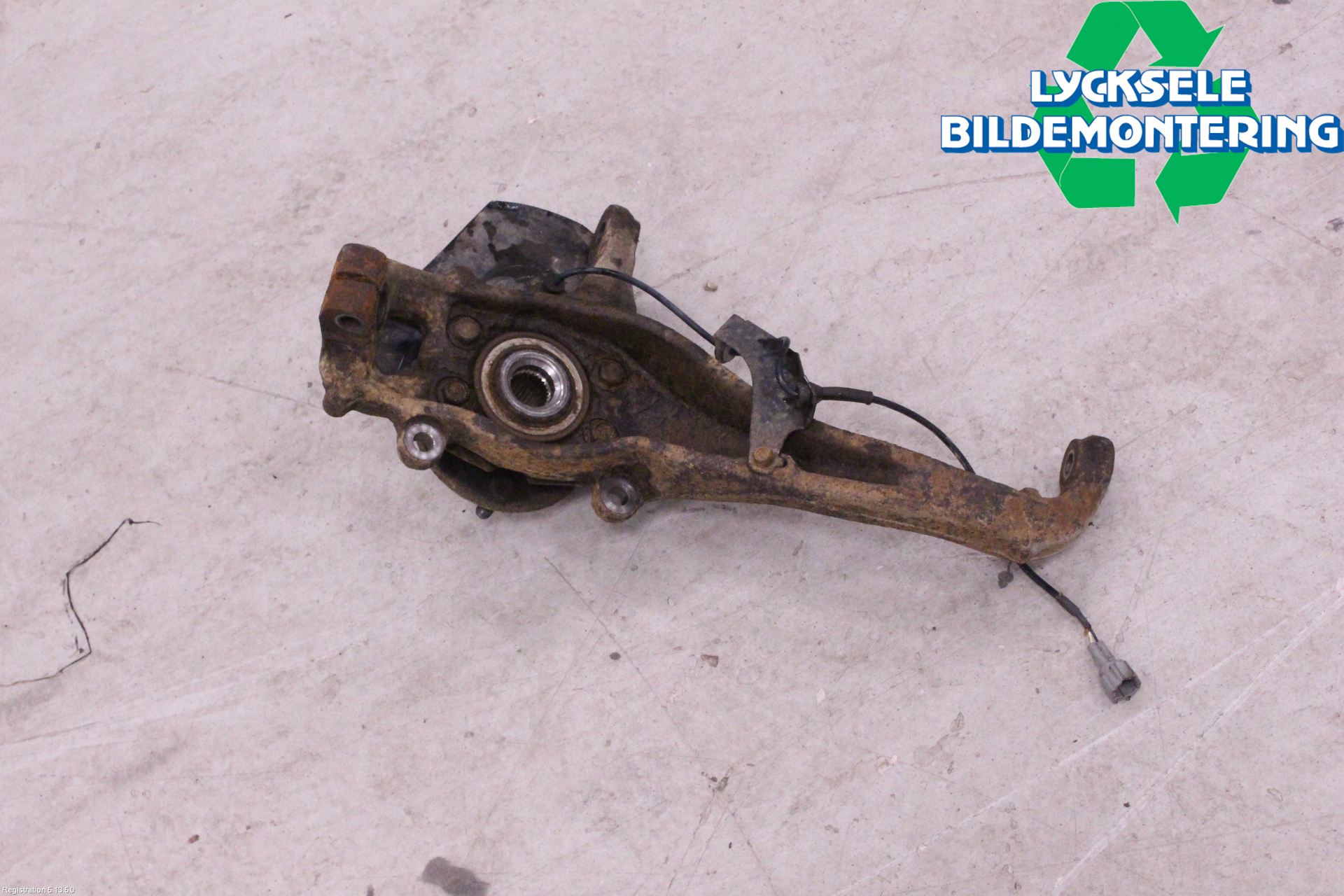 Nissan NAVARA 05-16 Styrspindel Lagerhus Hö