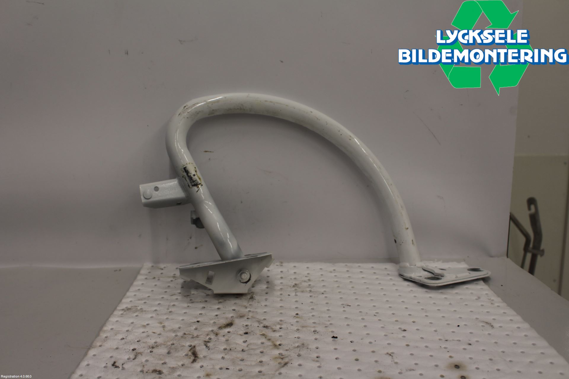 Audi A5 07-16 Bakluckegångjärn Vä