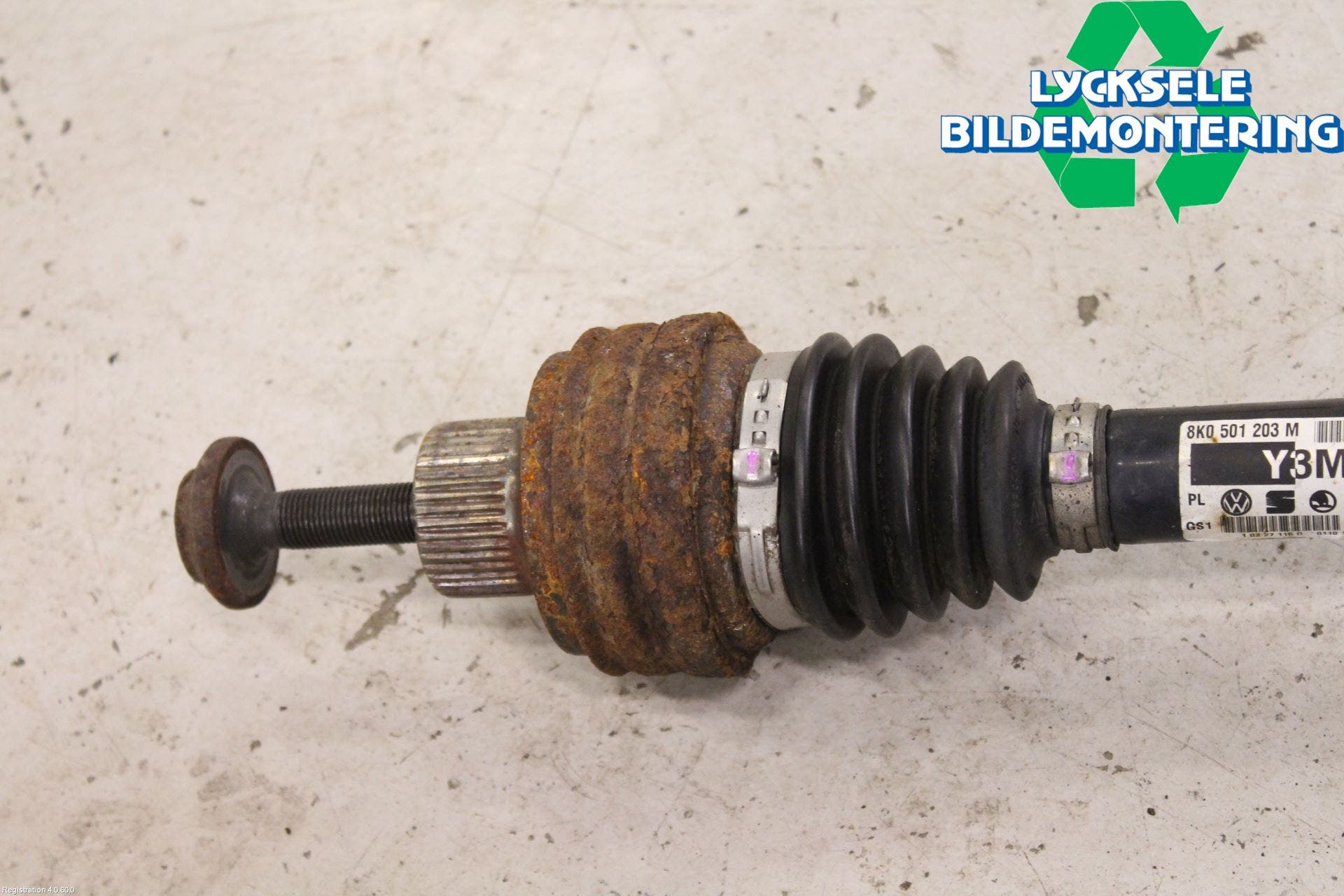 Audi A4 12-15 Drivaxel Bak Vänster