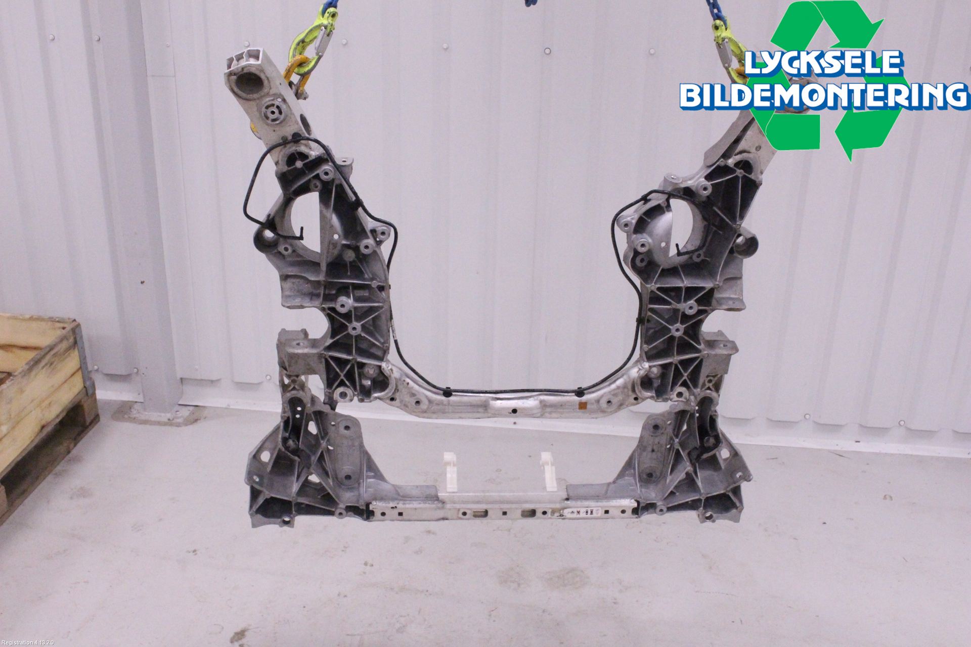 BMW 5 G30/G31/F90 17-23 Framvagnsbalk