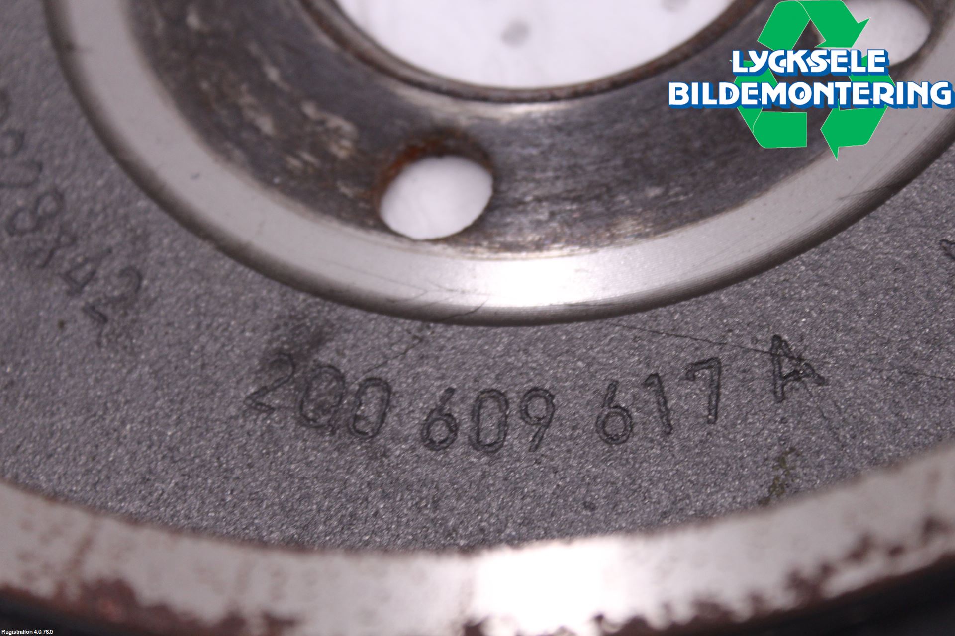 Volkswagen VW T-CROSS 19- Bromstrumma Bak