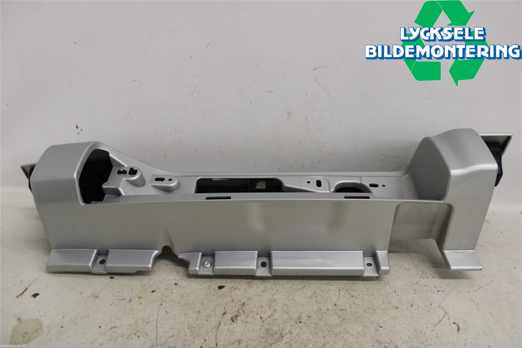 Opel VIVARO 15-19 Stötfångardel Bak Hö