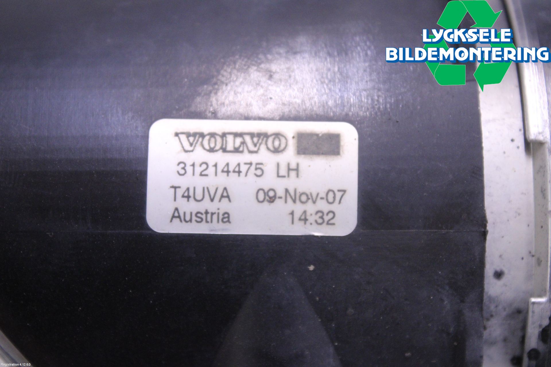 Volvo XC70 08-13 Dimljus-Varselljus Fram