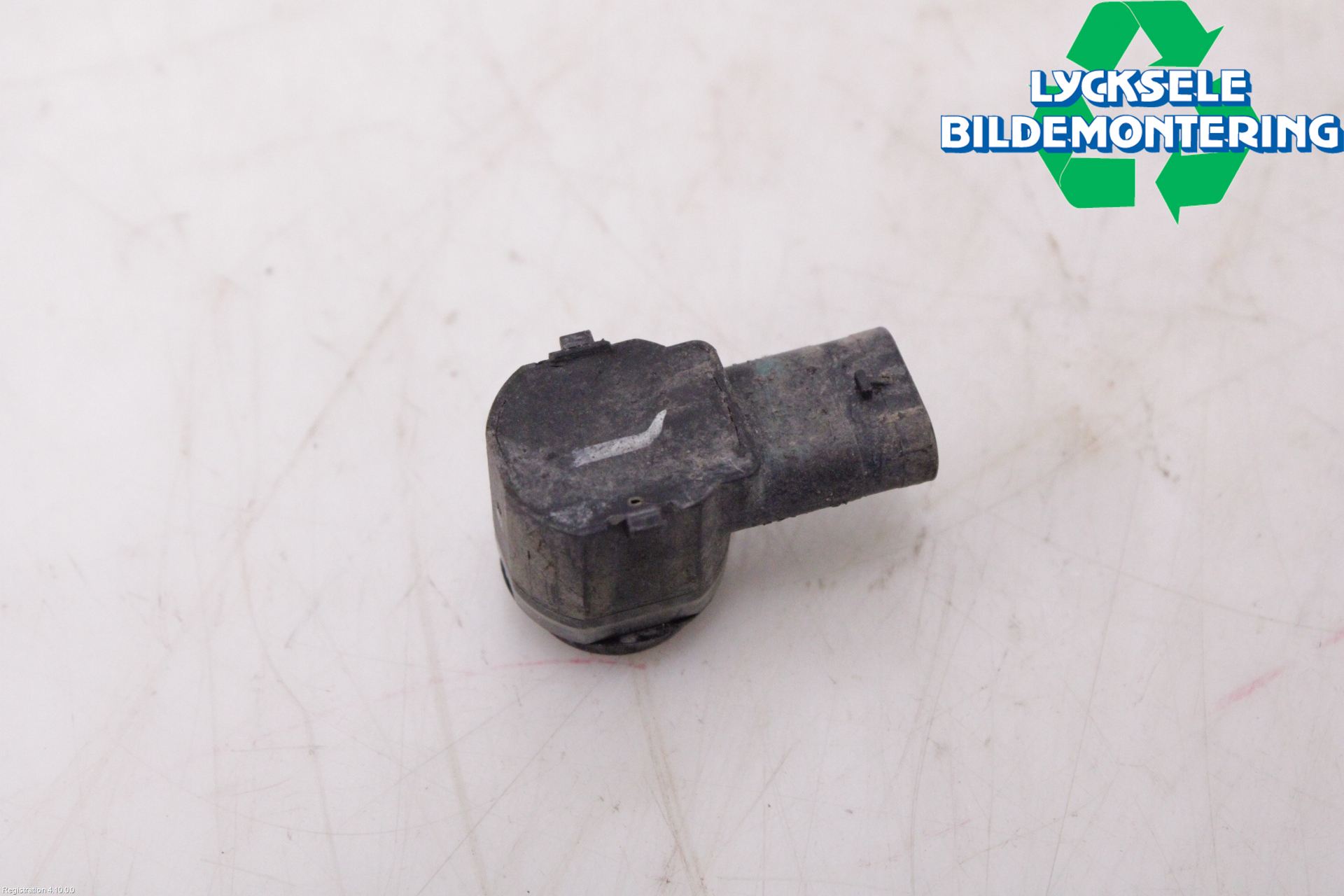 Ford KUGA 13-16 Parkeringshjälp Frontsensor