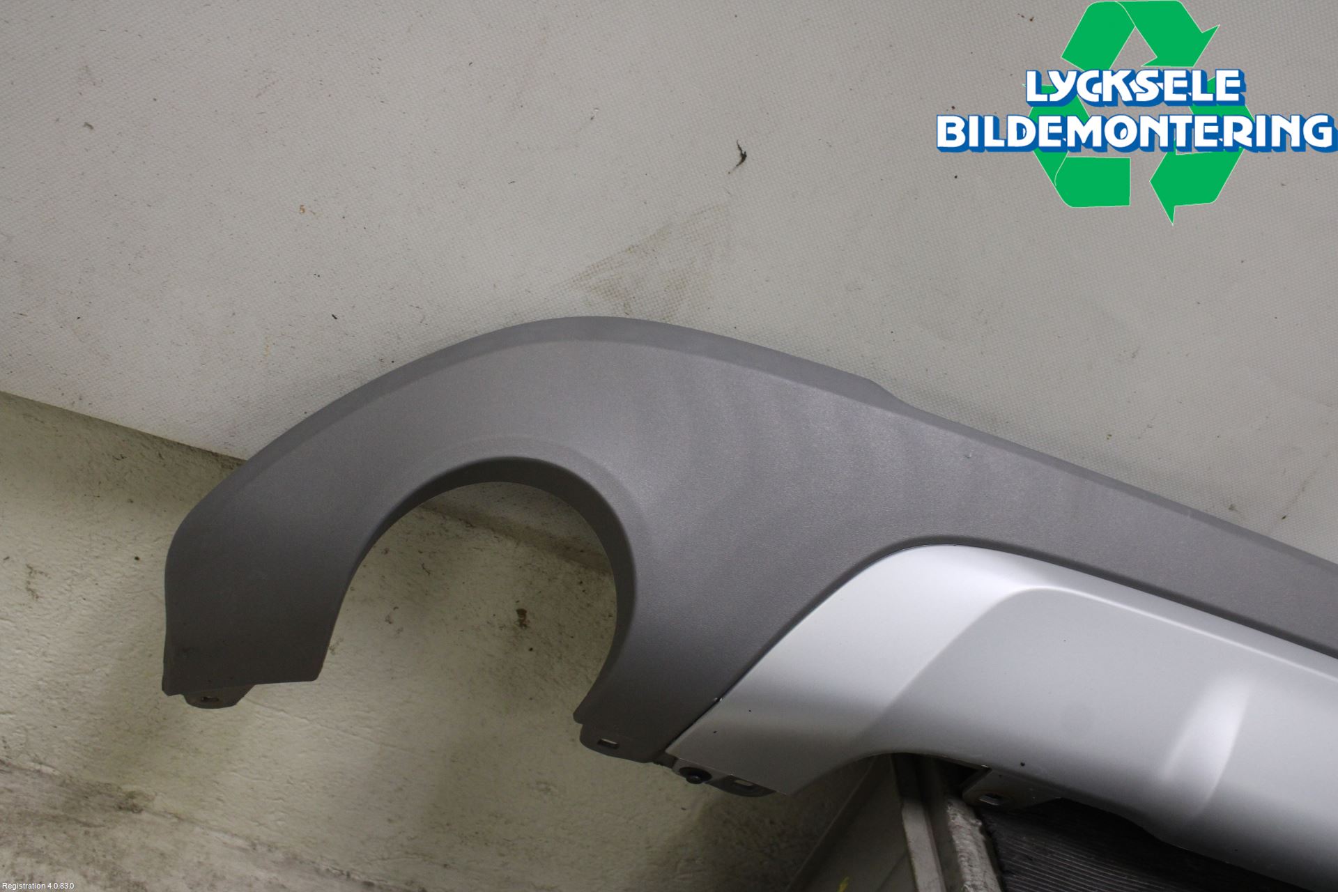 BMW X1 F48 15-22 Spoiler Bak