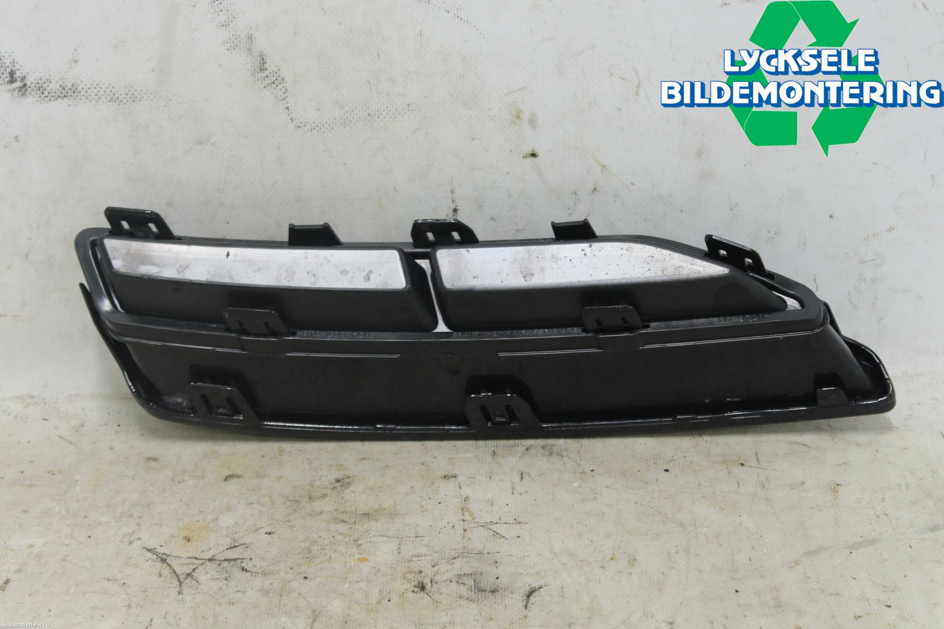 Audi Q3 F3 19- Stötfångardel Bak Vä