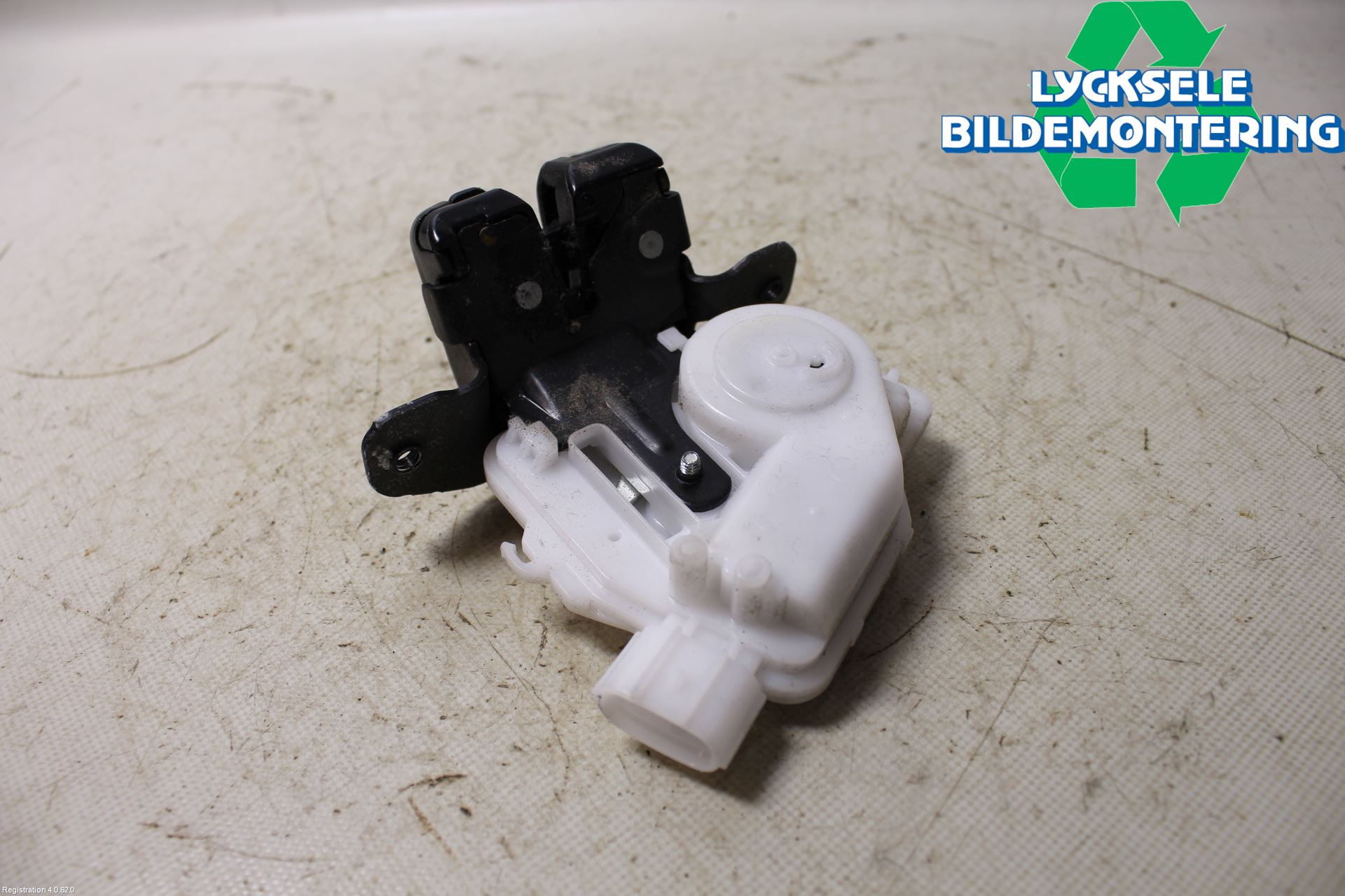 Toyota AURIS 13-19 Låskista Baklucka