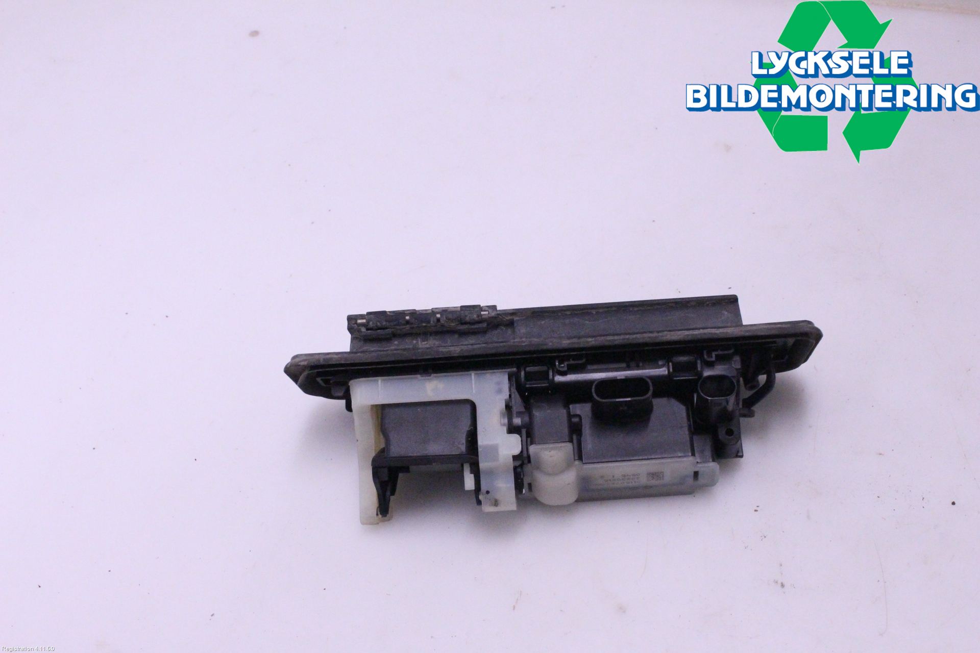 Mercedes-Benz MB E-KLASS (W214) 24- Bakluckehandtag