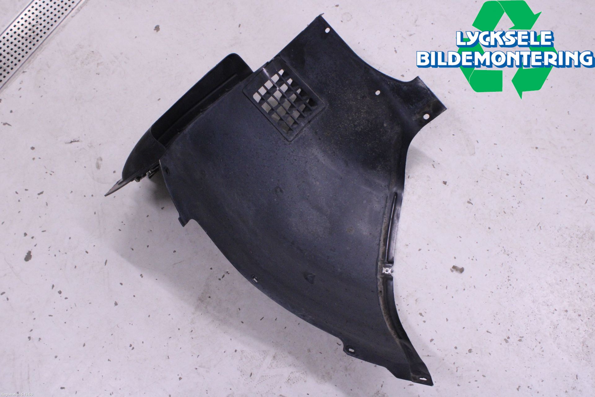 Volkswagen VW PASSAT 24- Skärm Inner