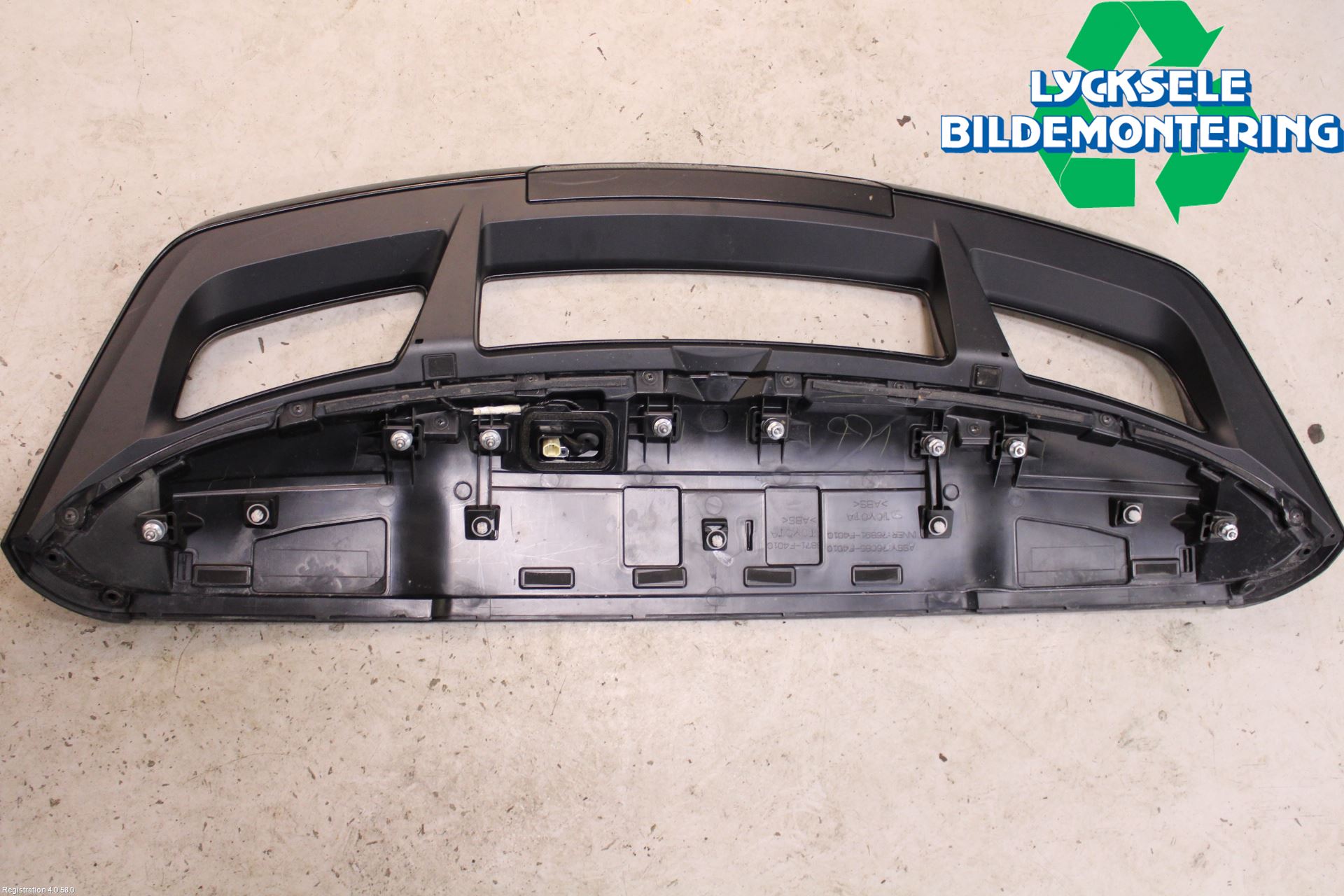 Toyota C-HR 16-23 Spoiler Bak