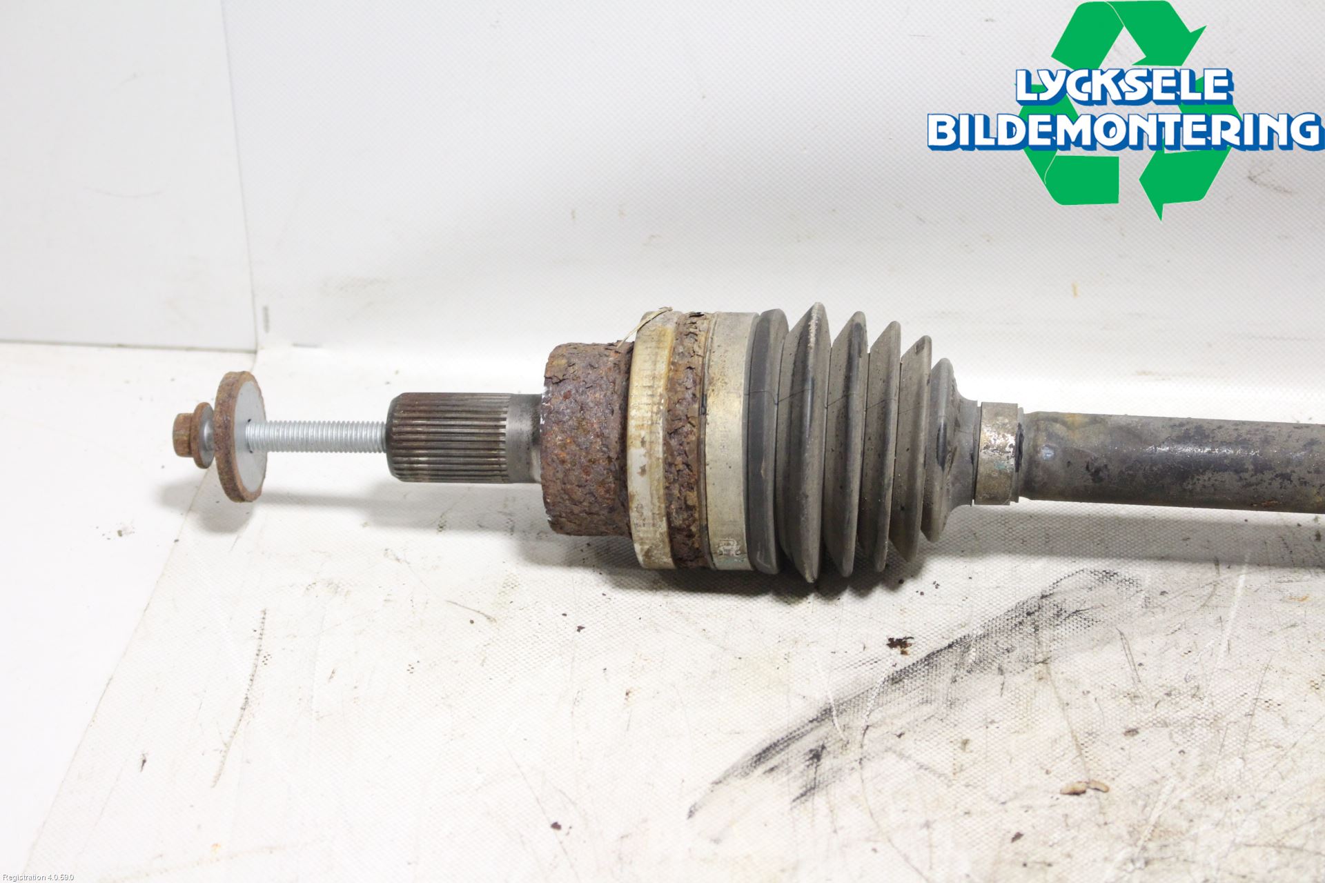 Ford KUGA 08-12 Drivaxel Bak Höger