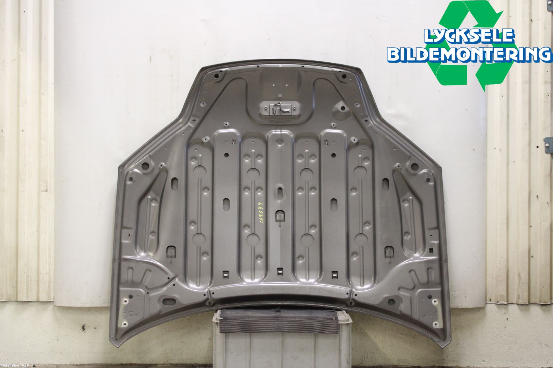 Renault LAGUNA III 08-10 Huv Fram