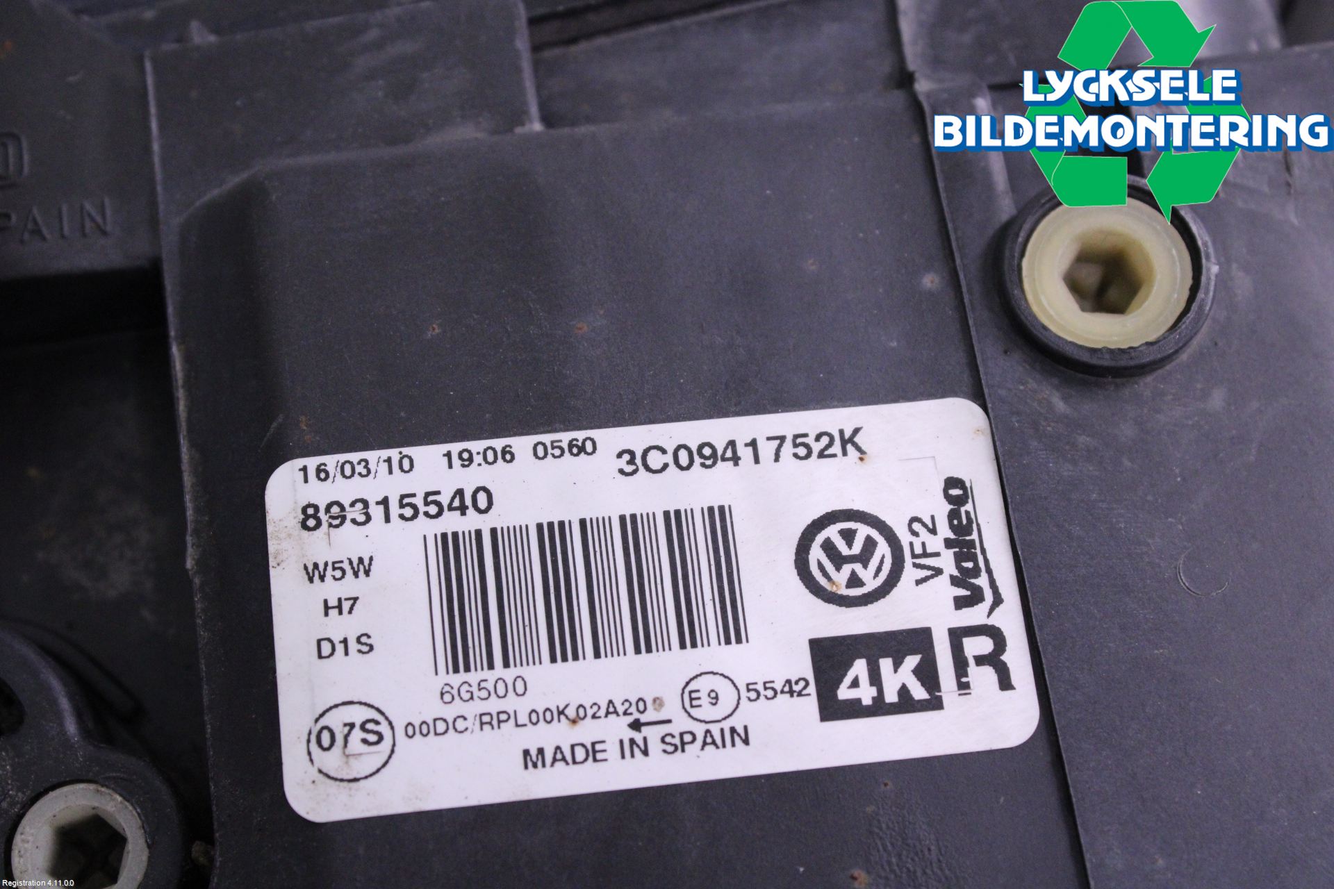 Volkswagen VW PASSAT 05-11 Strålkastare Höger