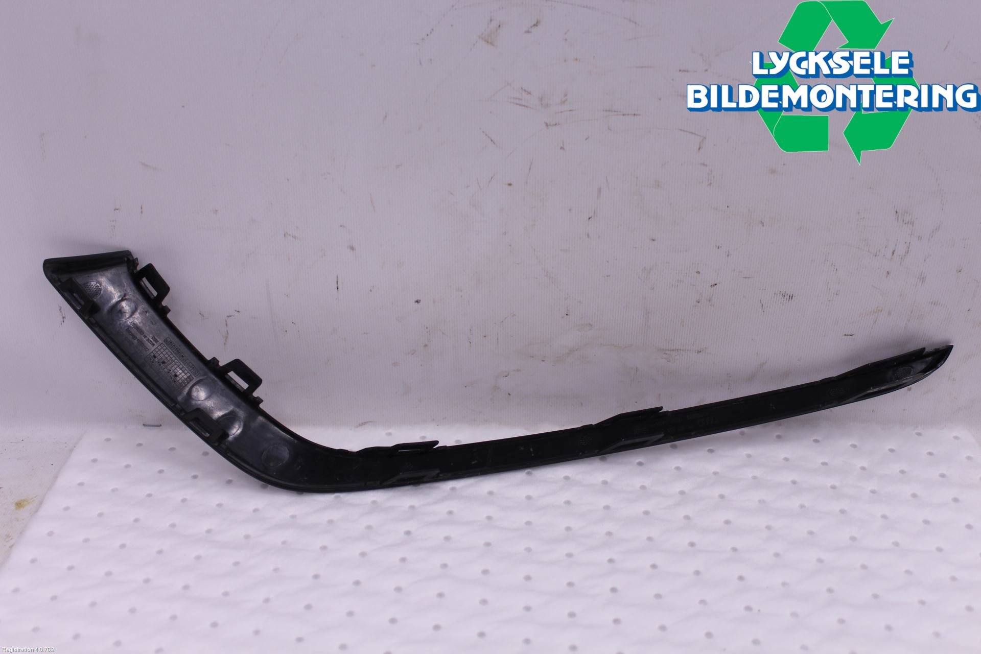 Audi A3/S3 8Y 21- Stötfångarlist Fram