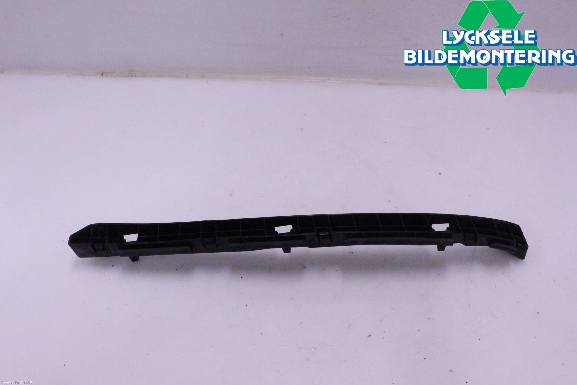 Hyundai SANTA FE  06-12 Stötfångarfäste Bak Hö