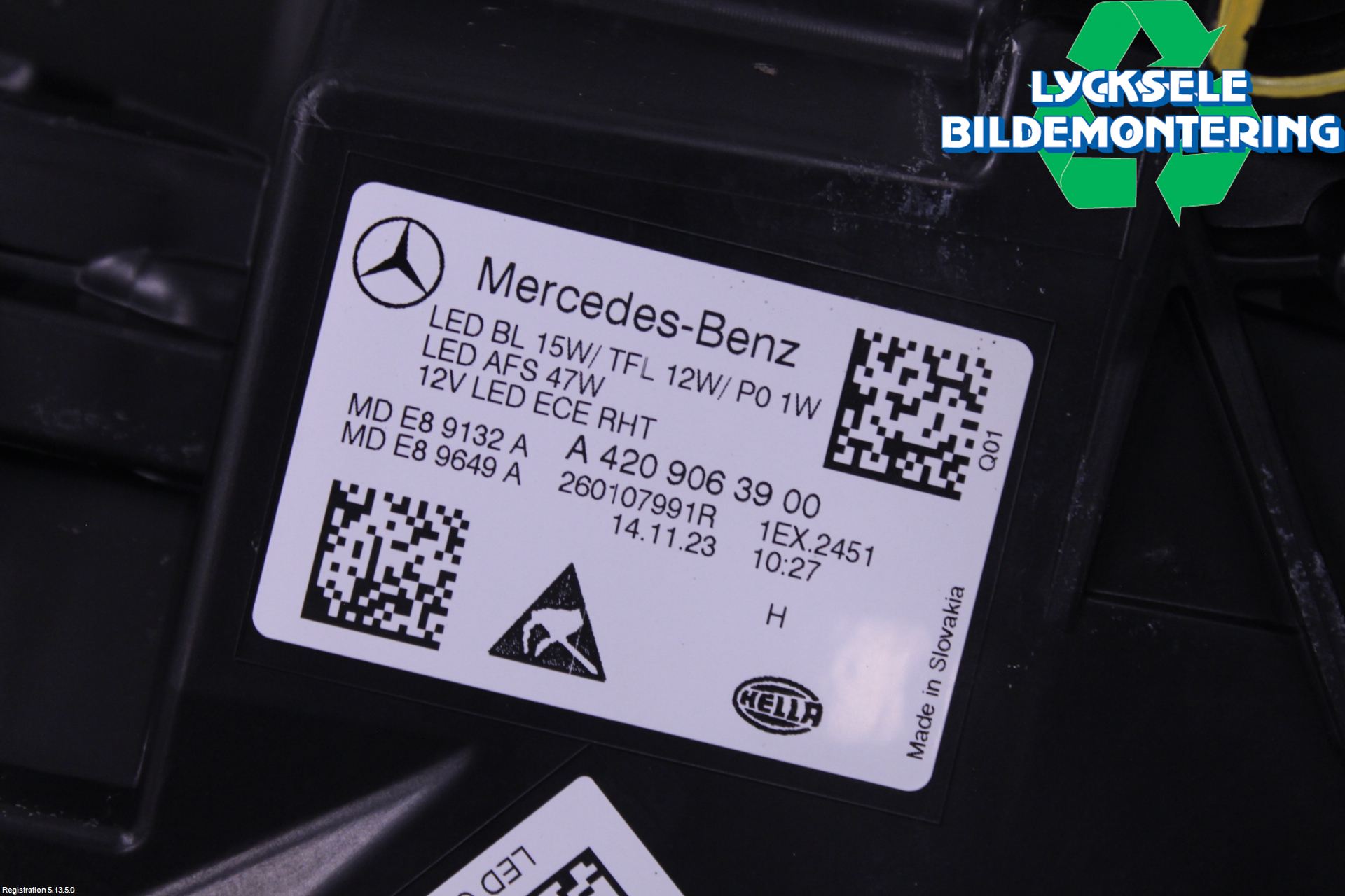 Mercedes-Benz MB CITAN/EQT (W420) 22- Strålkastare Höger