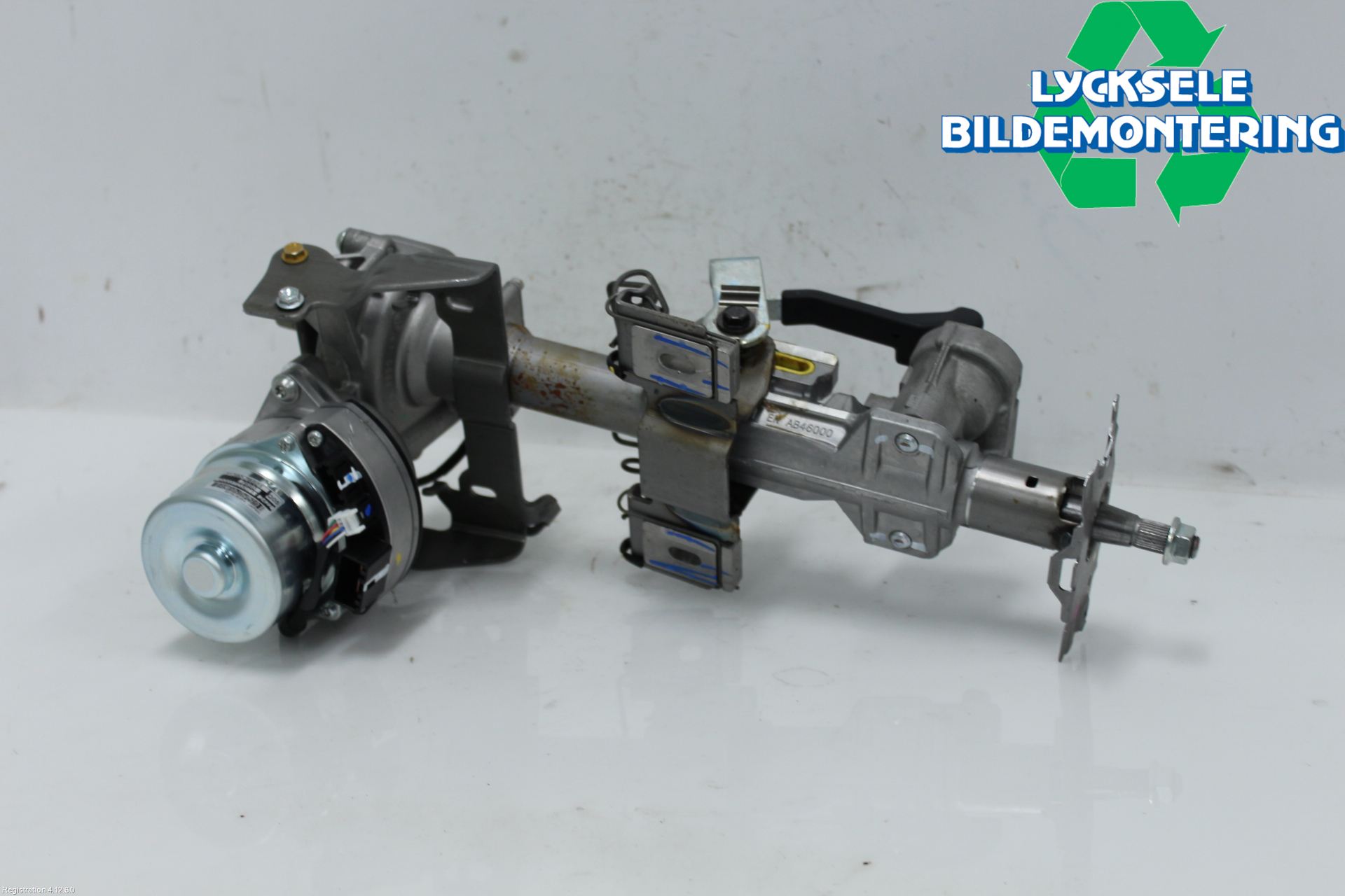 Suzuki SX4 S-CROSS 22- Rattaxelagg Justerbart