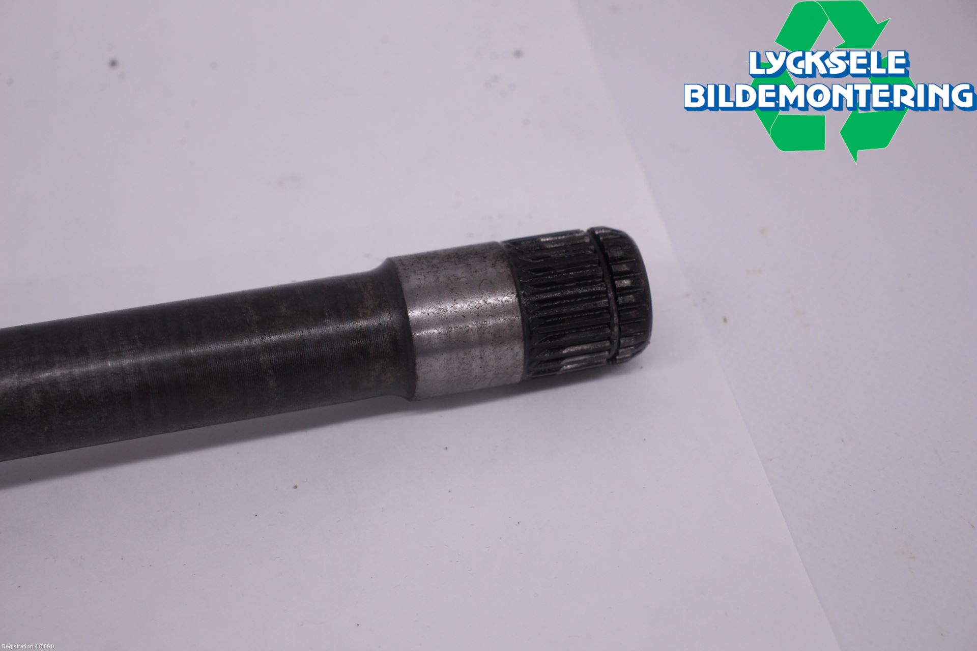 BMW 3 E90/91 SED/TOU 05-12 Drivaxel Fram Höger