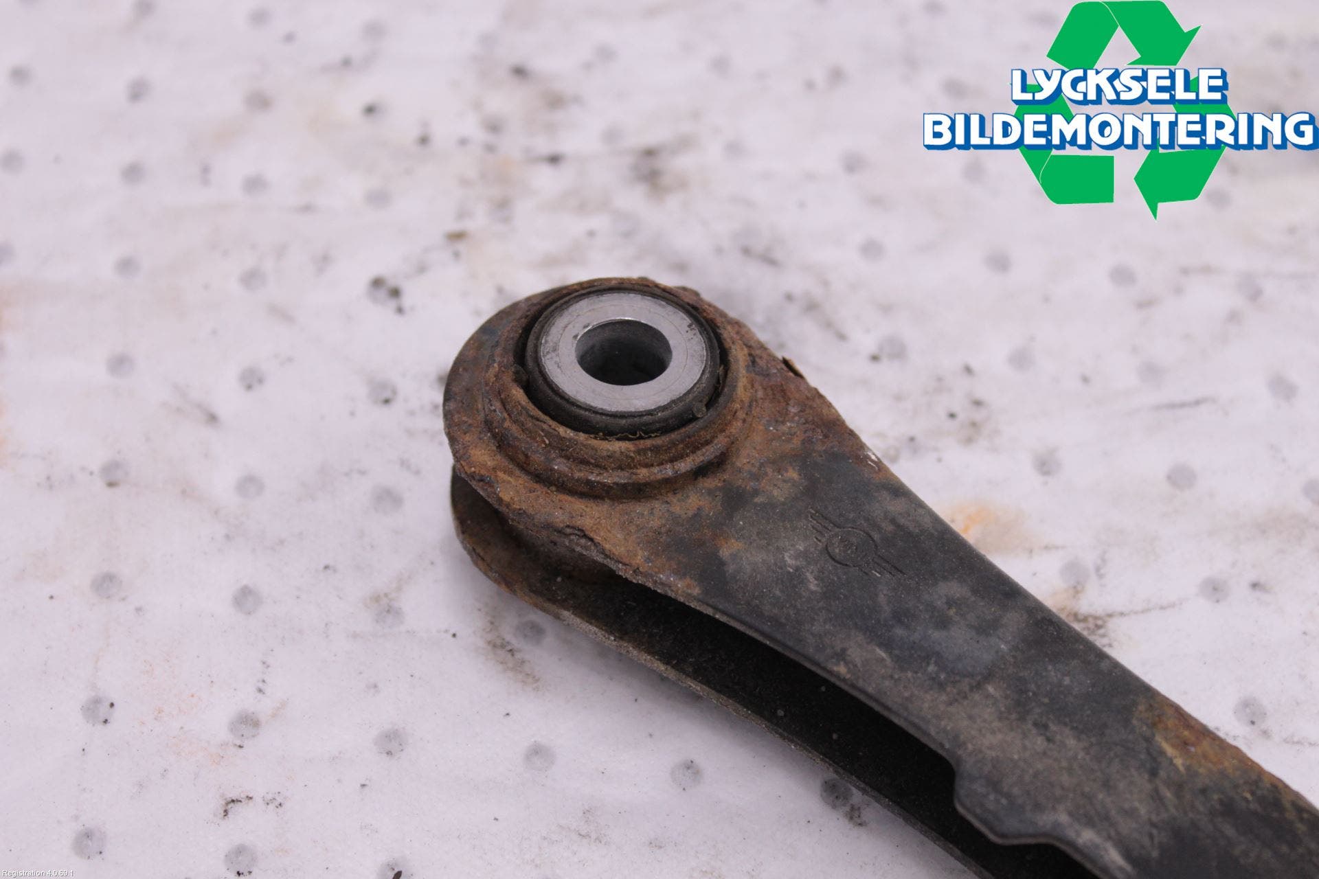 Mini COUPE R56 05-14 Bärarm Bak Höger