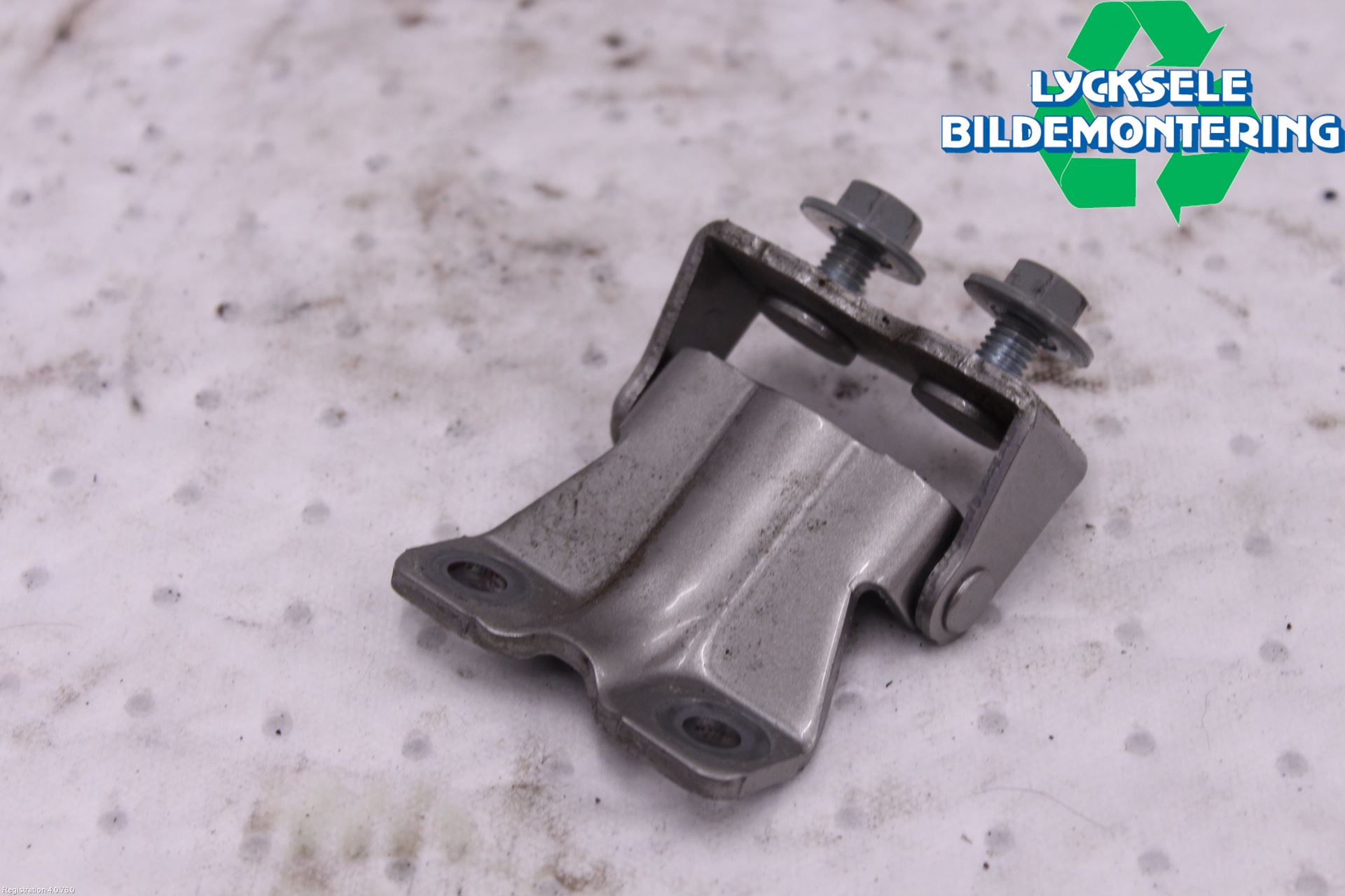 Subaru OUTBACK 15-20 Bakluckegångjärn Hö