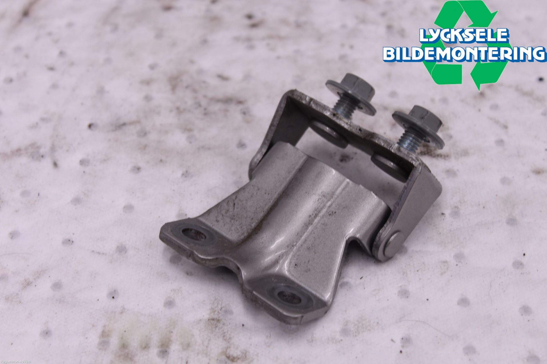 Subaru OUTBACK 15-20 Bakluckegångjärn Hö