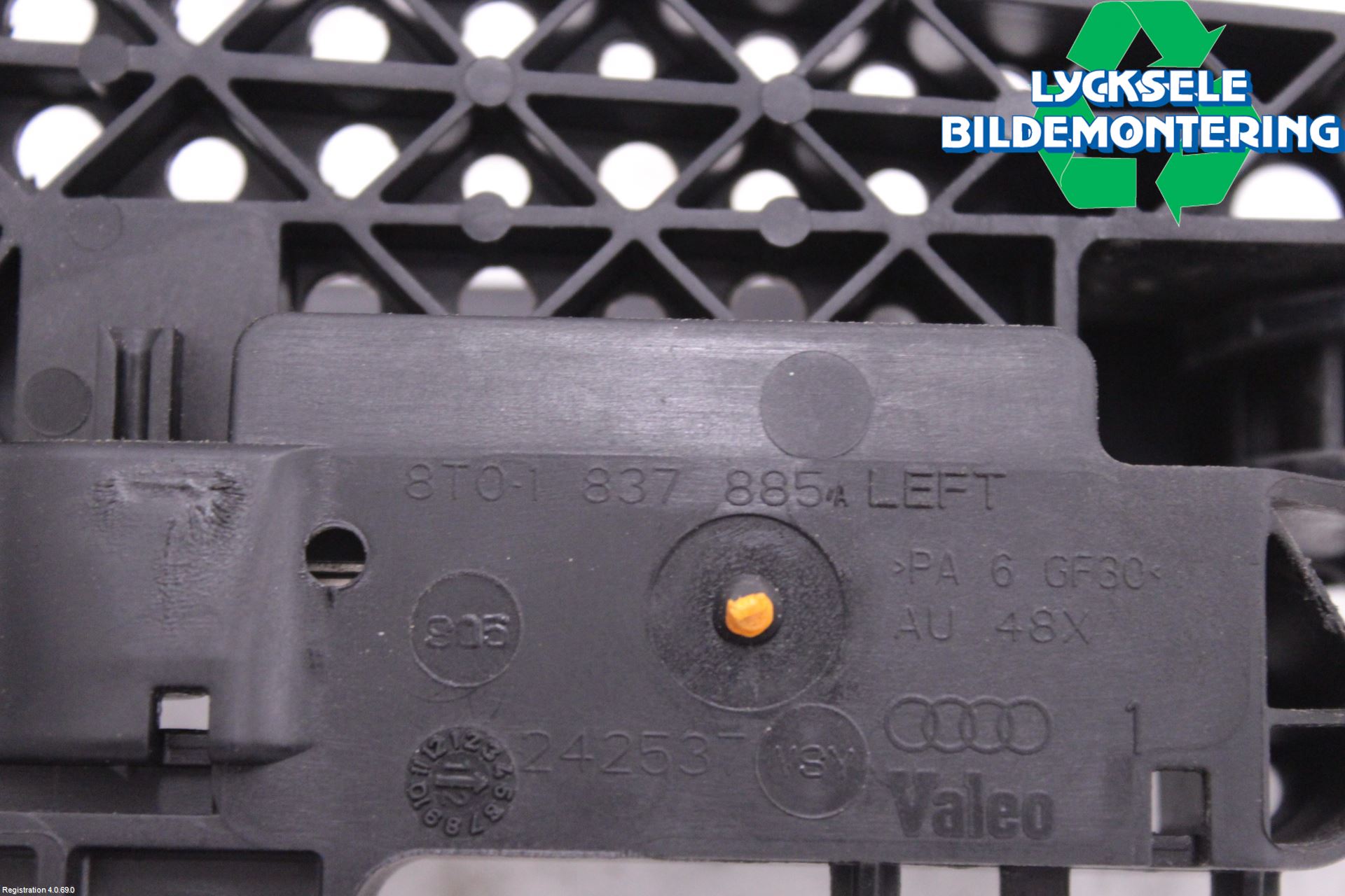 Audi A4 ALLROAD 09-16 Dörrhandtag Yttre Vä