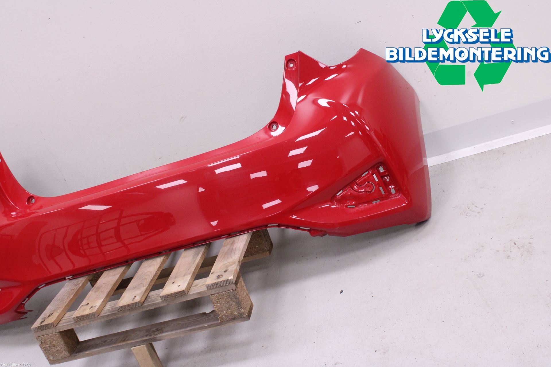 Toyota YARIS XP130 15-20 Stötfångarbeklädnad Bak
