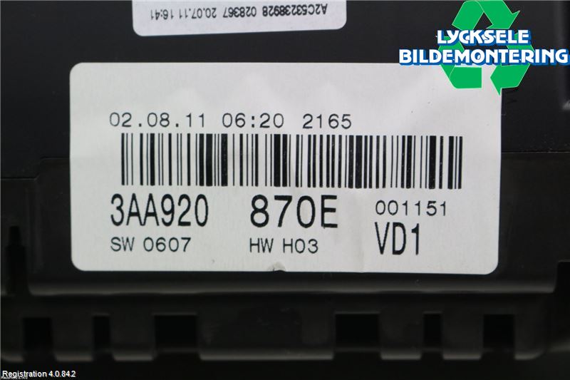 Volkswagen VW PASSAT 11-14 Instrument Komb