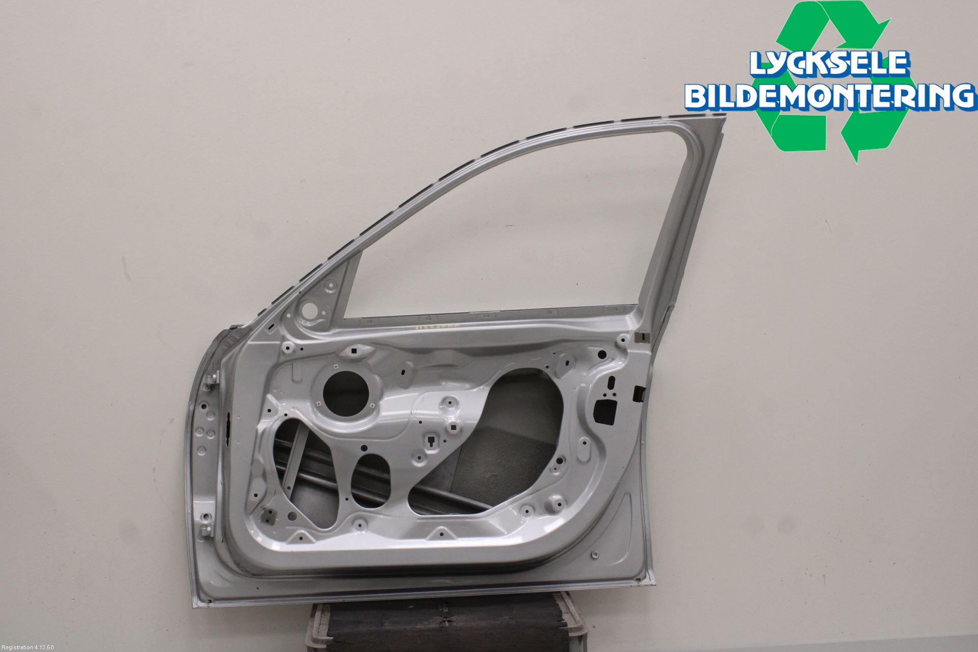 BMW 3 F30/F31/F80 12-19 Dörr Fram Höger