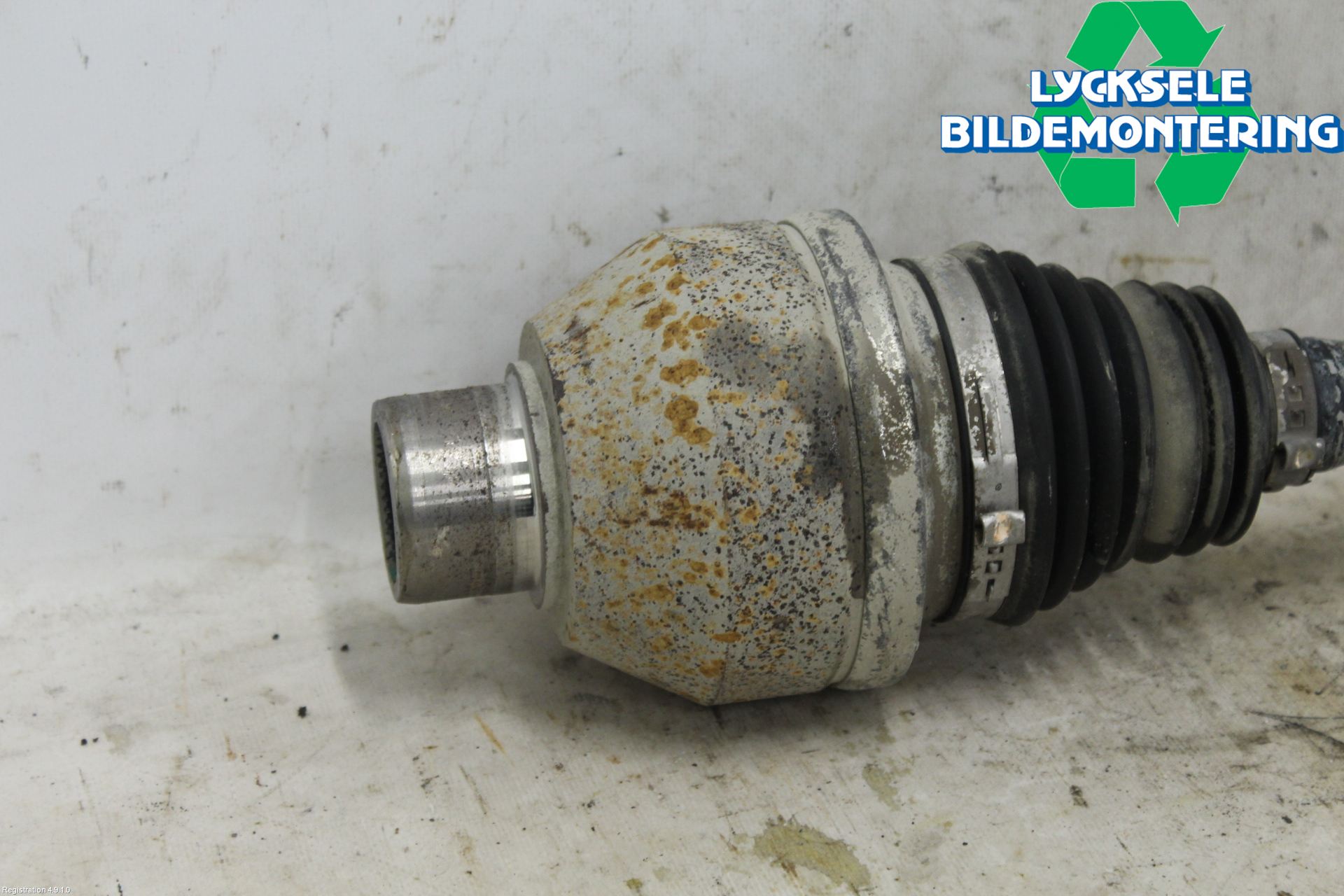 Volkswagen VW TRANSP/CARAVELLE (T6) 16-22 Drivaxel Fram Vänster
