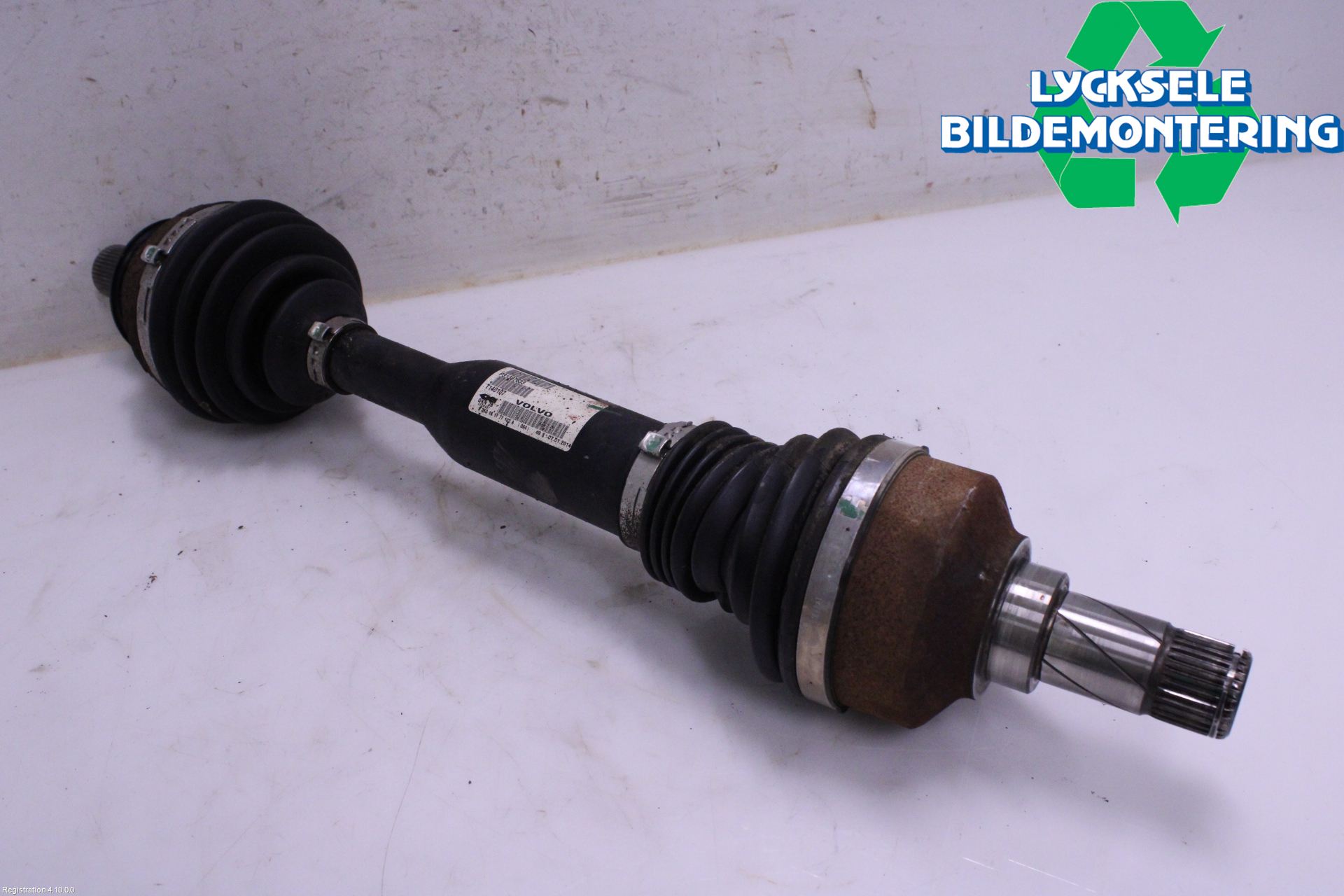 Volvo XC70 14-16 Drivaxel Fram Vänster