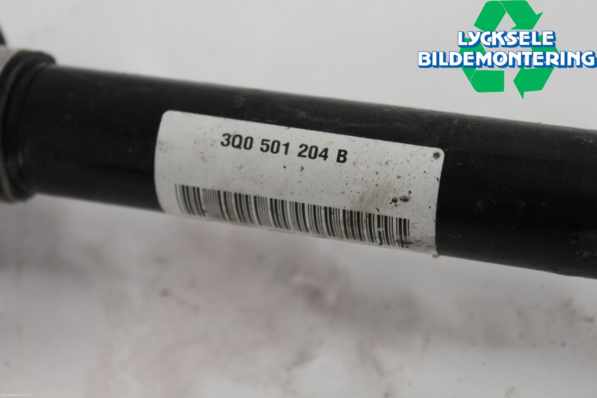 Volkswagen VW TIGUAN 16-24 Drivaxel Bak Höger