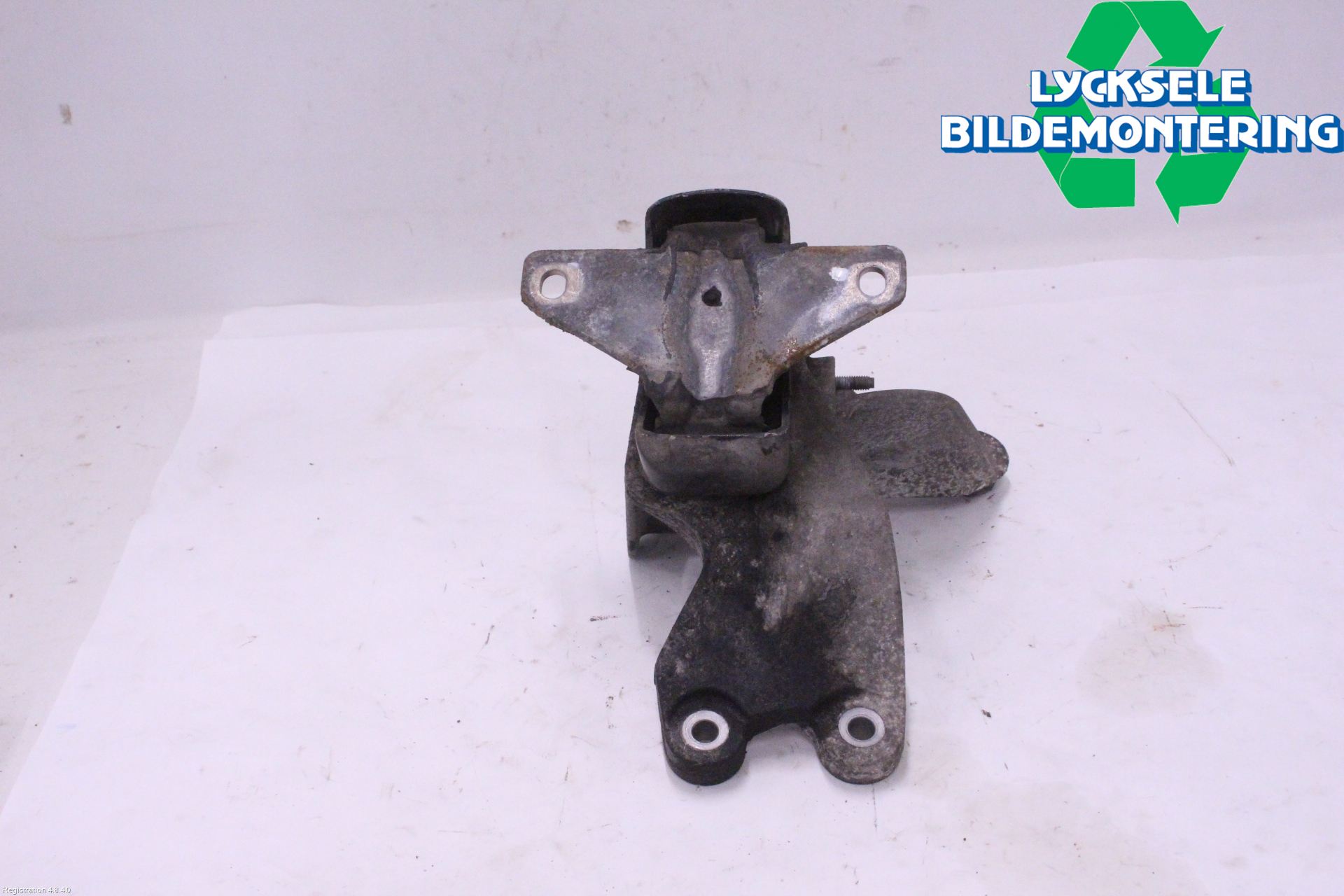 Volkswagen VW AMAROK 2H 10-22 Motorfäste