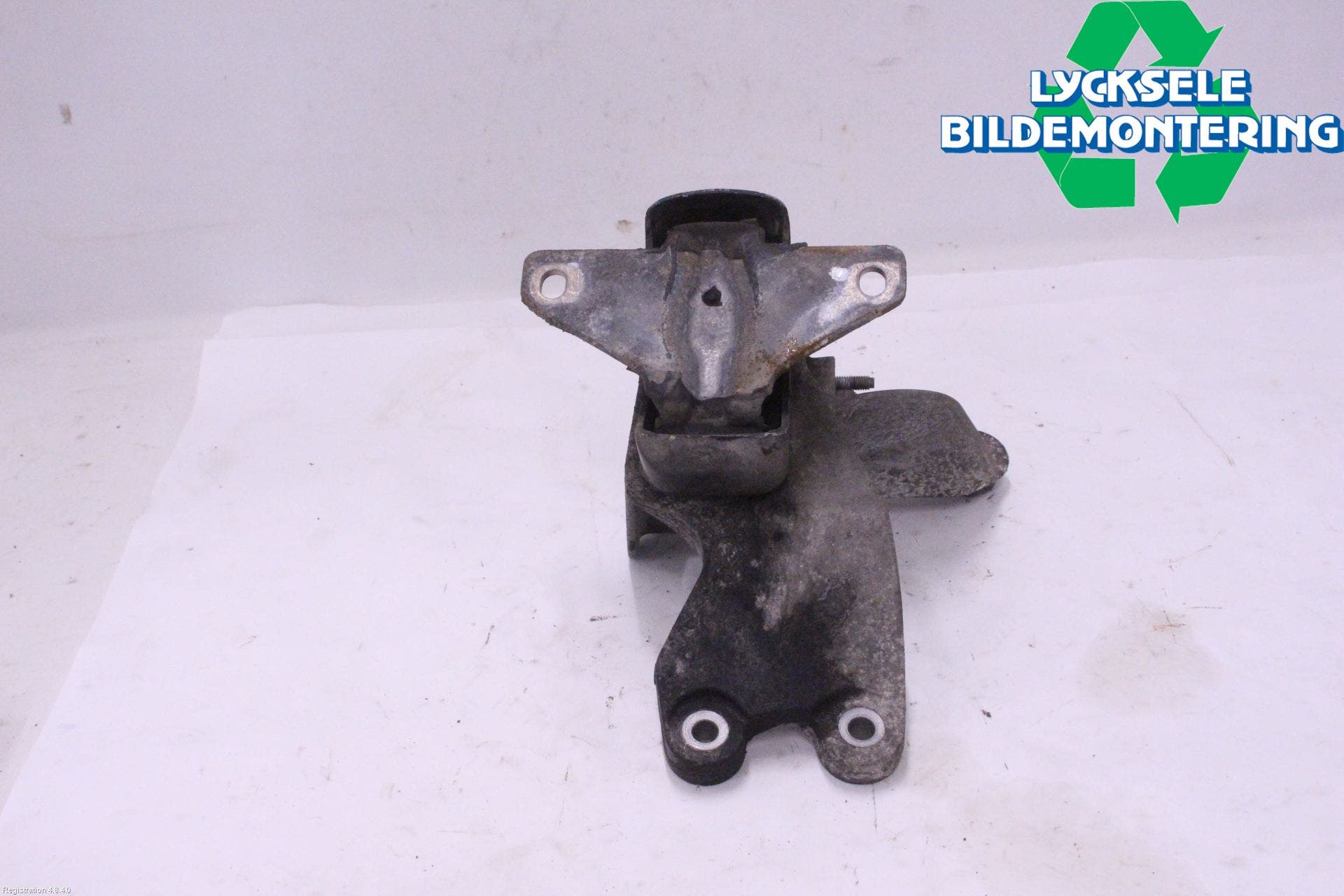 Volkswagen VW AMAROK 2H 10-22 Motorfäste