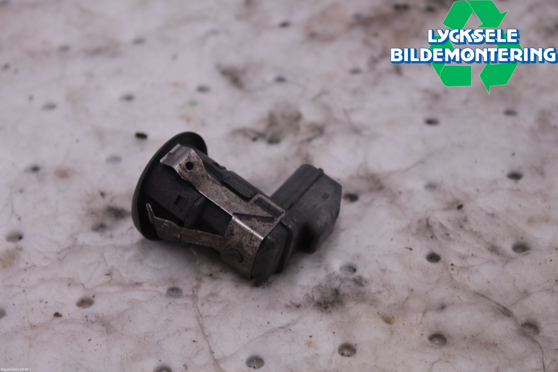 Mitsubishi OUTLANDER 07-12 Parkeringshjälp Backsensor