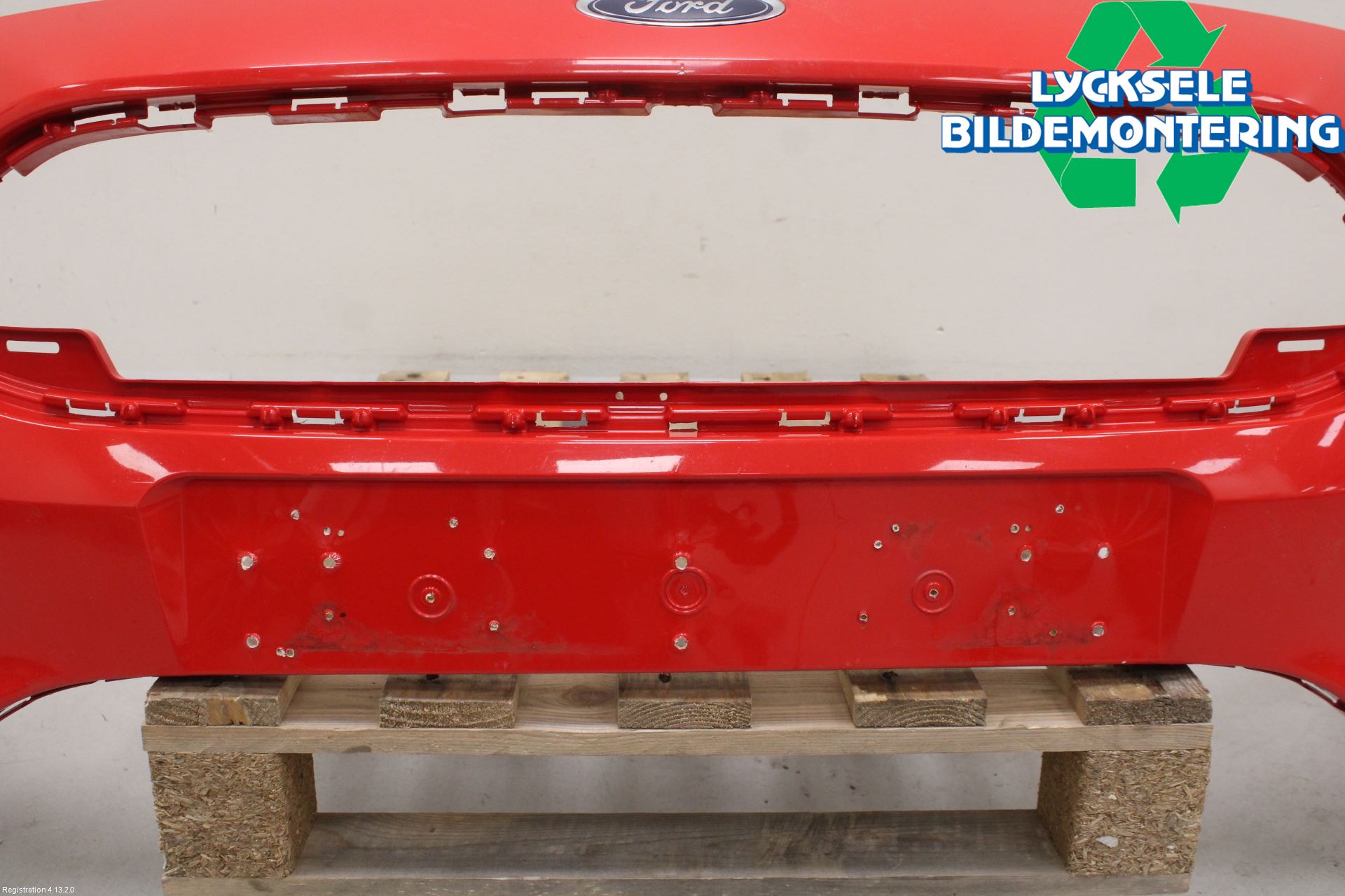 Ford FOCUS 15-18 Stötfångarbeklädnad Fram