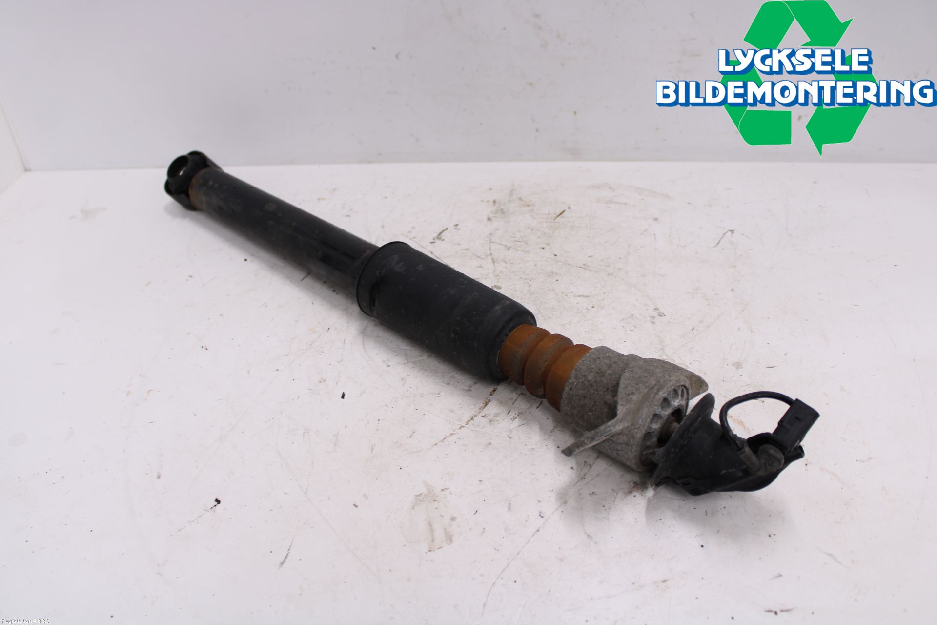 Audi A6 ALLROAD 12-18 Stötdämpare Bak