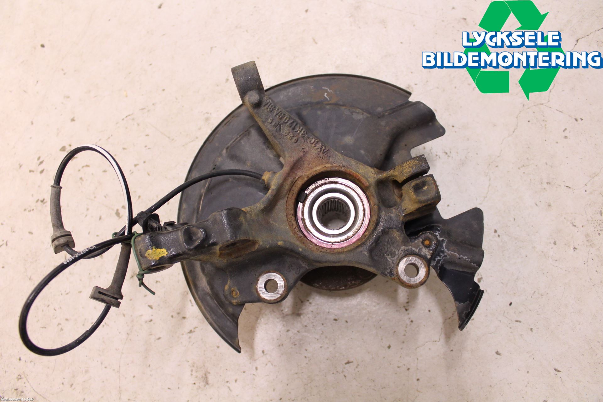 Ford FIESTA 13-17 Styrspindel Lagerhus Hö