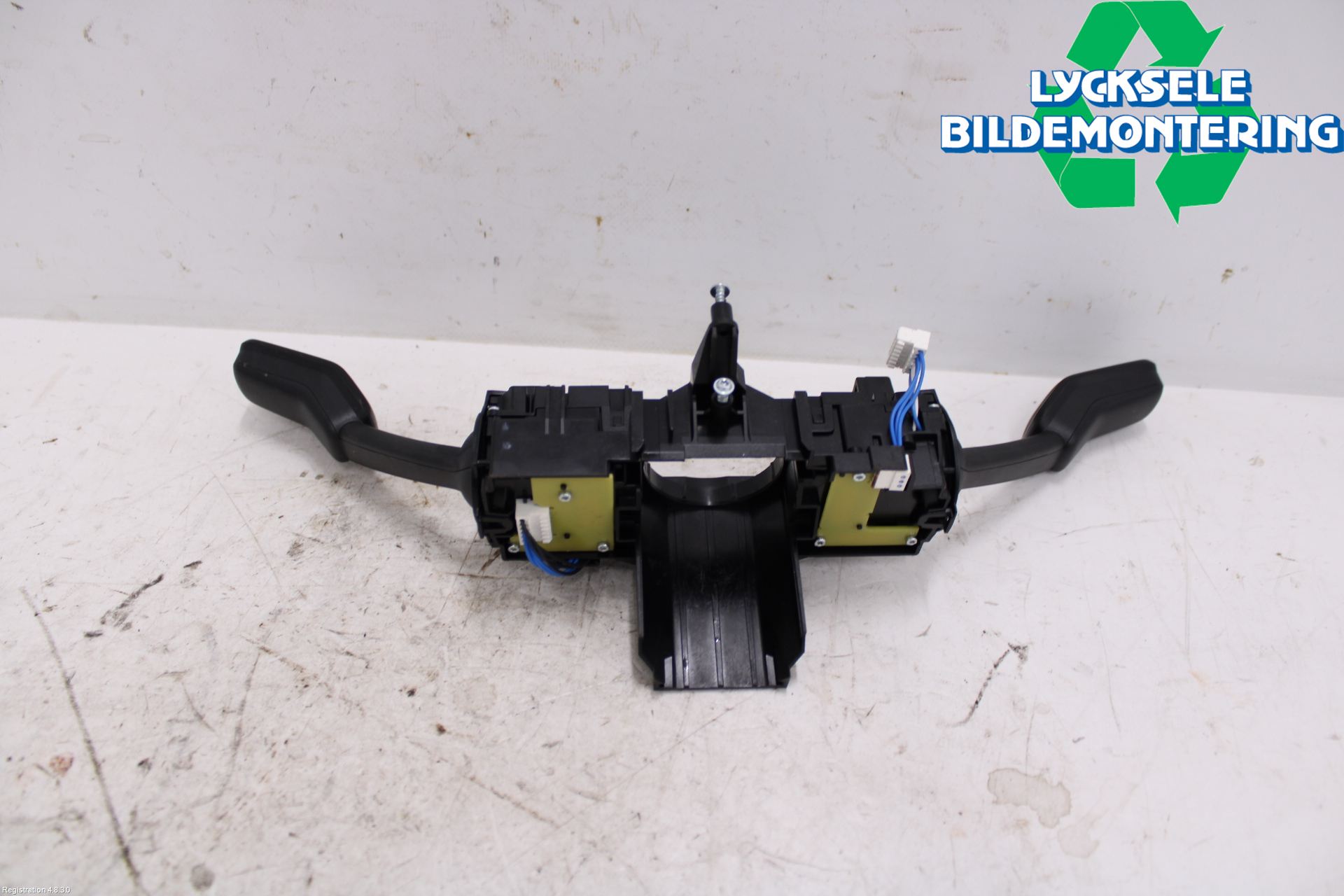 Volkswagen VW GOLF / E-GOLF VIII 20- Spakcentral