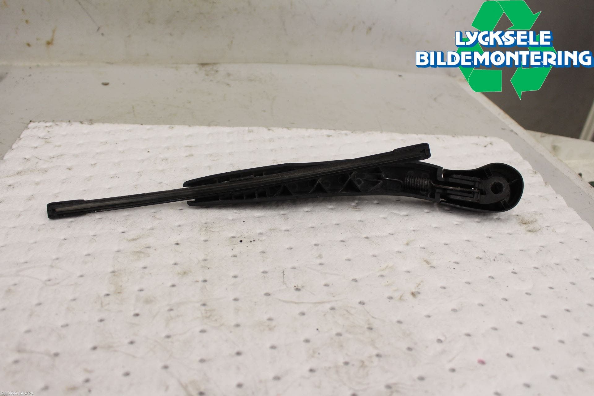 BMW 3 F30/F31/F80 12-19 Torkararm-Bakruta