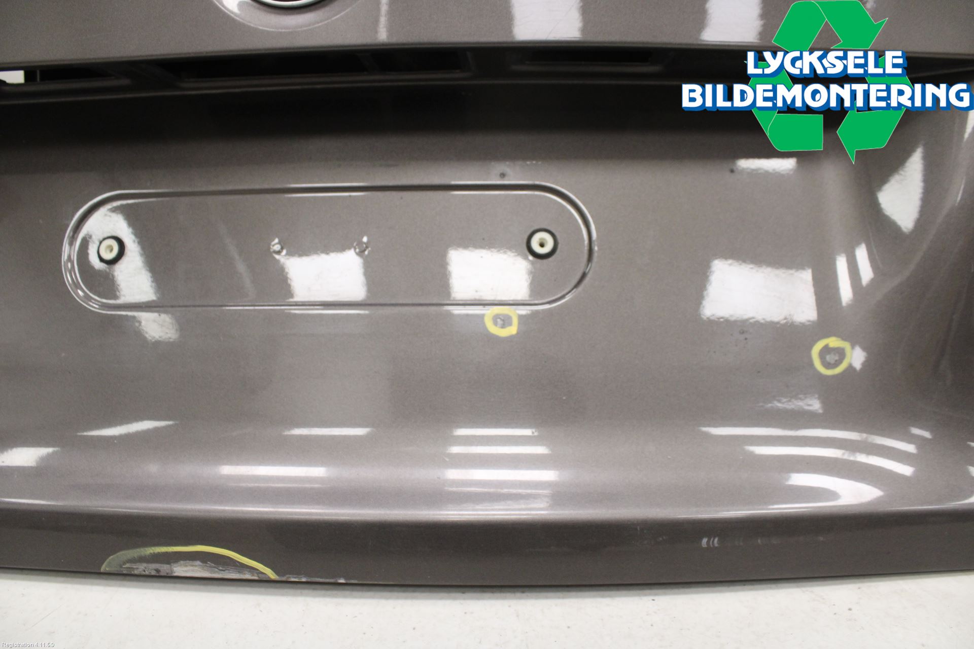 BMW 3 F30/F31/F80 12-19 Baklucka (Ej Med Ruta)