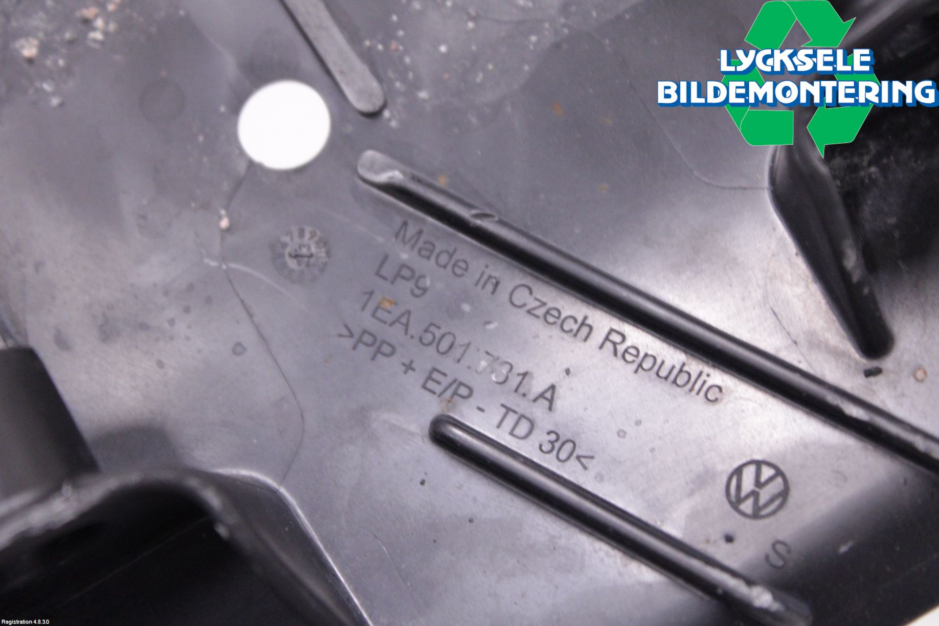 Volkswagen VW ID.4 21- Stänkskydd