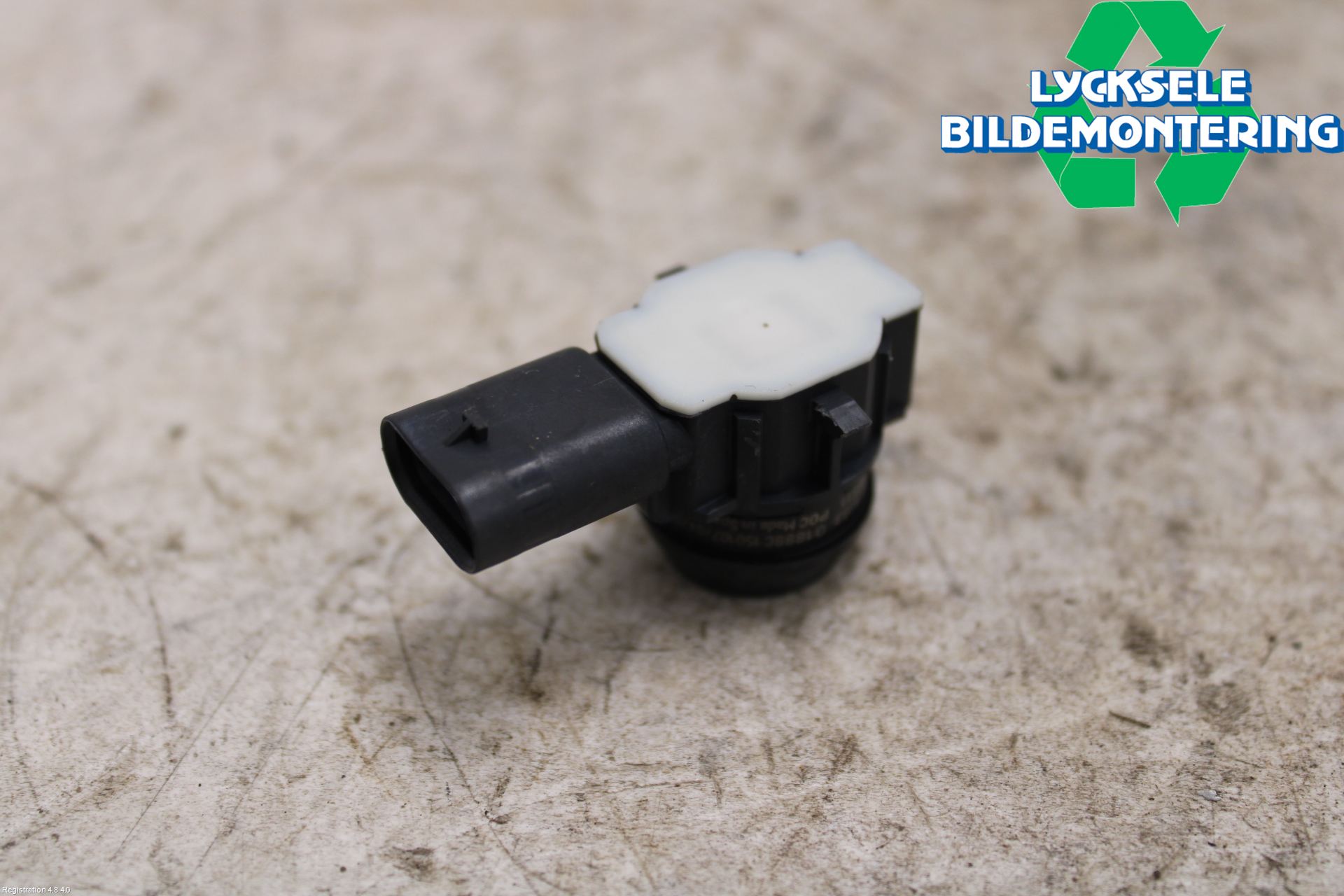 BMW 3 F30/F31/F80 12-19 Parkeringshjälp Frontsensor