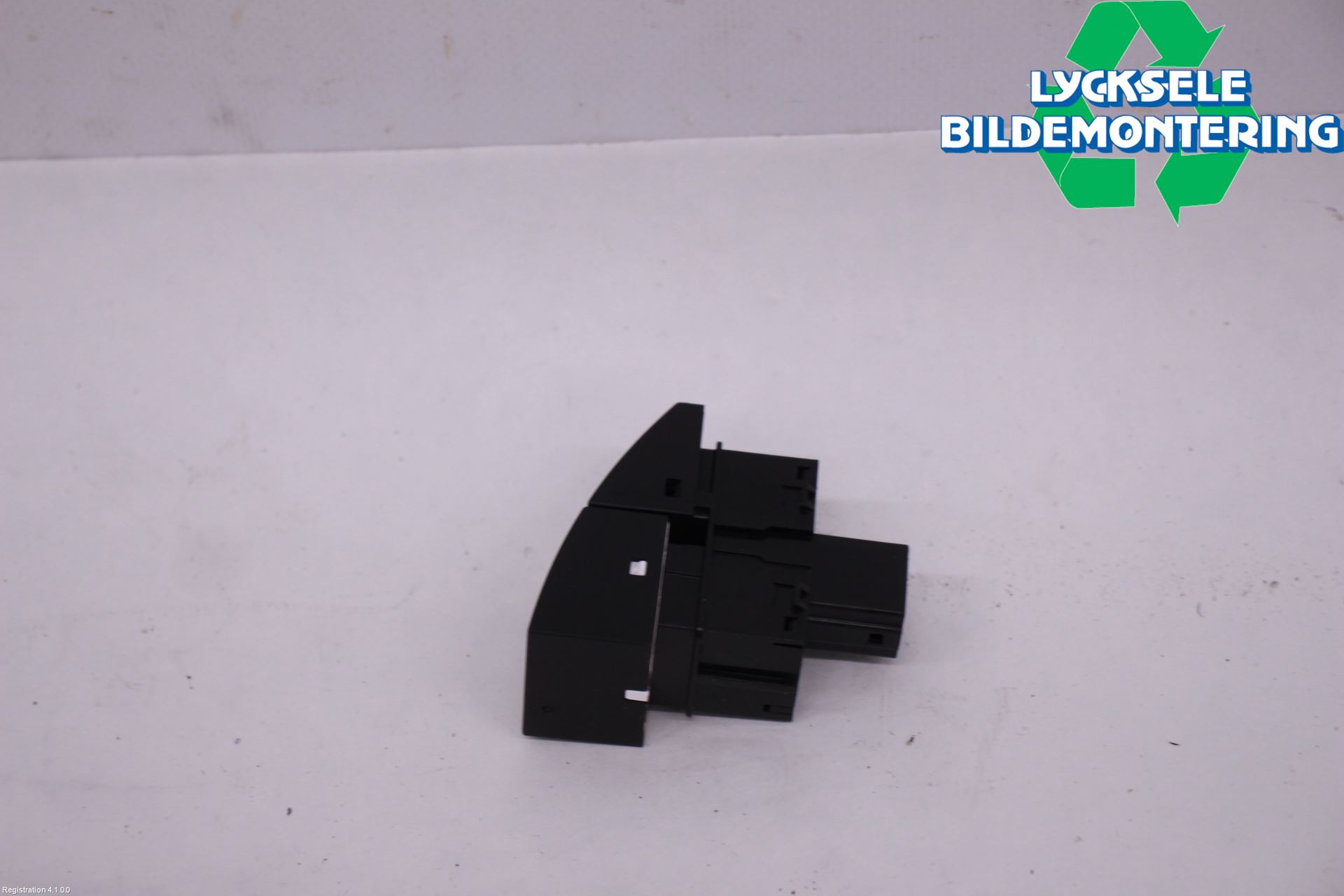 Skoda SUPERB 16-24 Strömställare Varnings