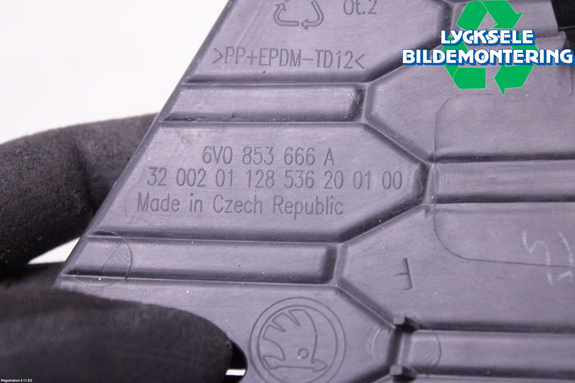 Skoda FABIA 15-21 Stötfångardel Fram Hö