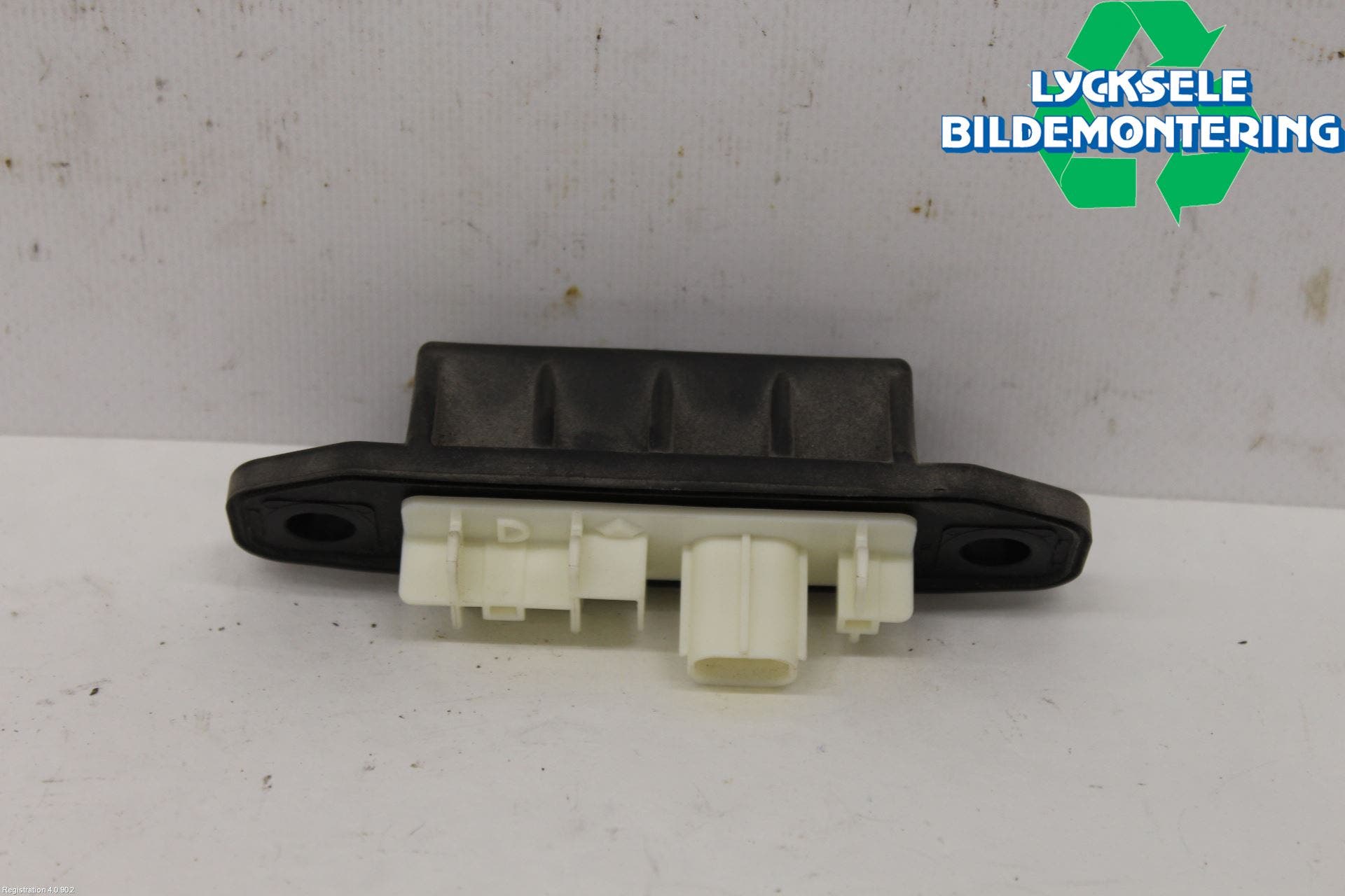 Toyota YARIS CROSS XP21 21- Bakluckehandtag